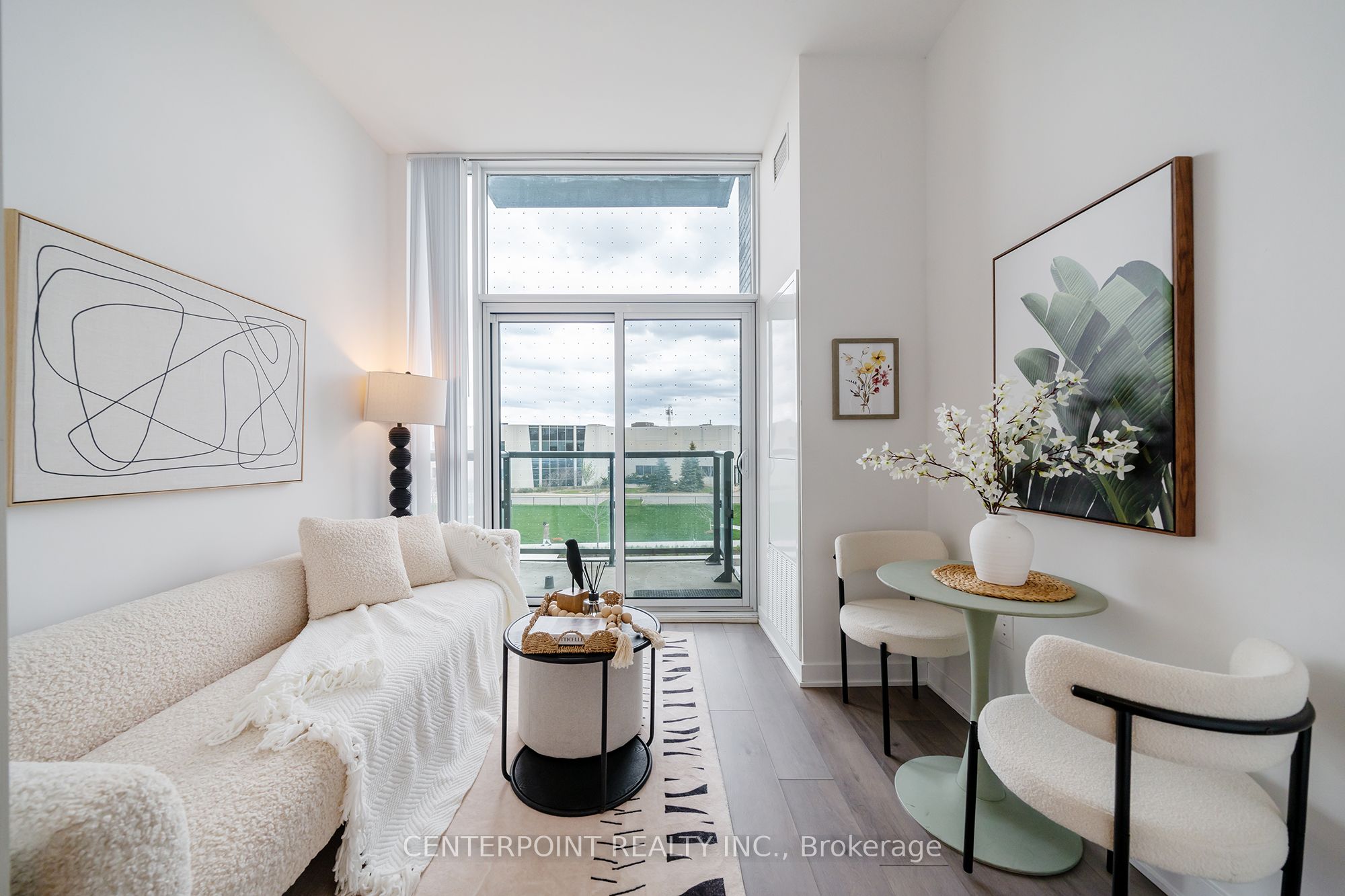 60 Honeycrisp Crescent 219, Vaughan, ON L4K 0N5 photo 3
