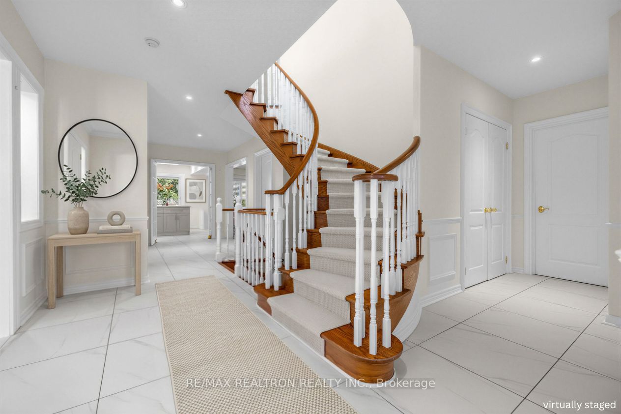 10 MACRILL Road, Markham, ON L6C 1S2 photo 2