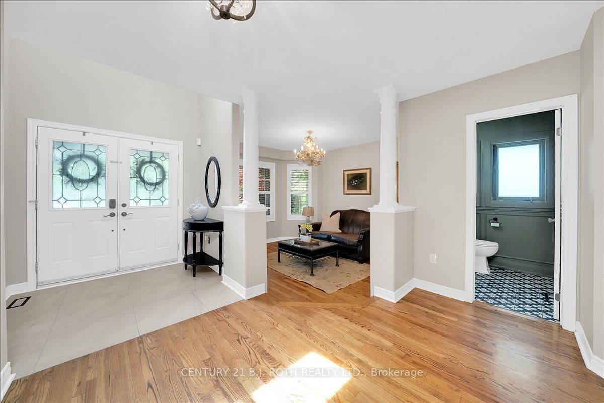 142 Wheeler Crescent, Whitchurch-Stouffville, ON L4A 1K2 photo 3