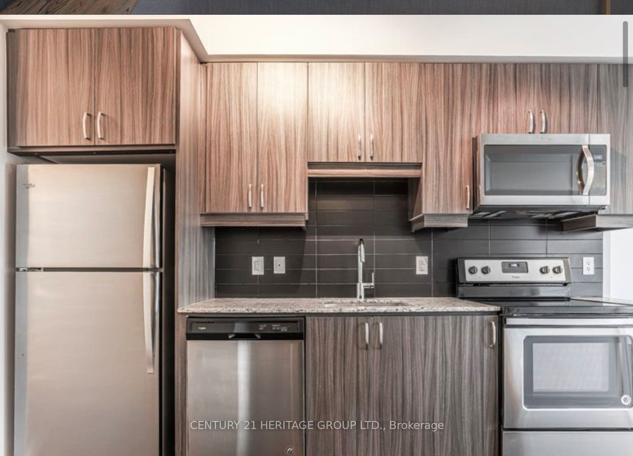 9205 Yonge Street 1513, Richmond Hill, ON L4C 1V5 photo 3