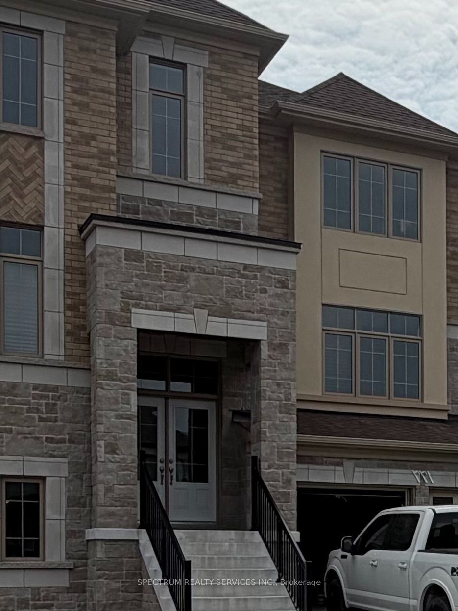 177 Rowe Street, Bradford West Gwillimbury, ON L3Z 4N2