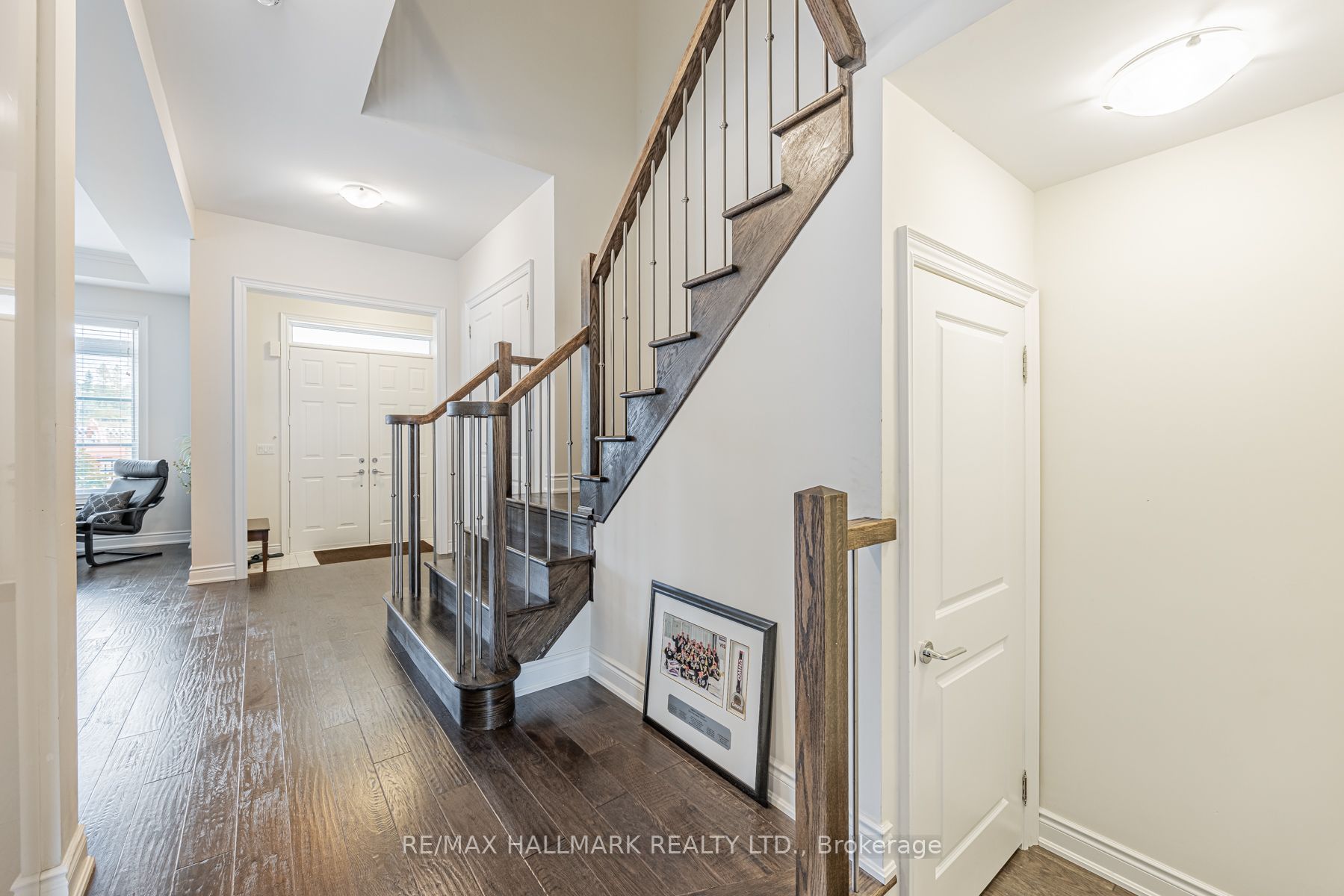 7 Calamint Lane, Richmond Hill, ON L4E 1C3 photo 2