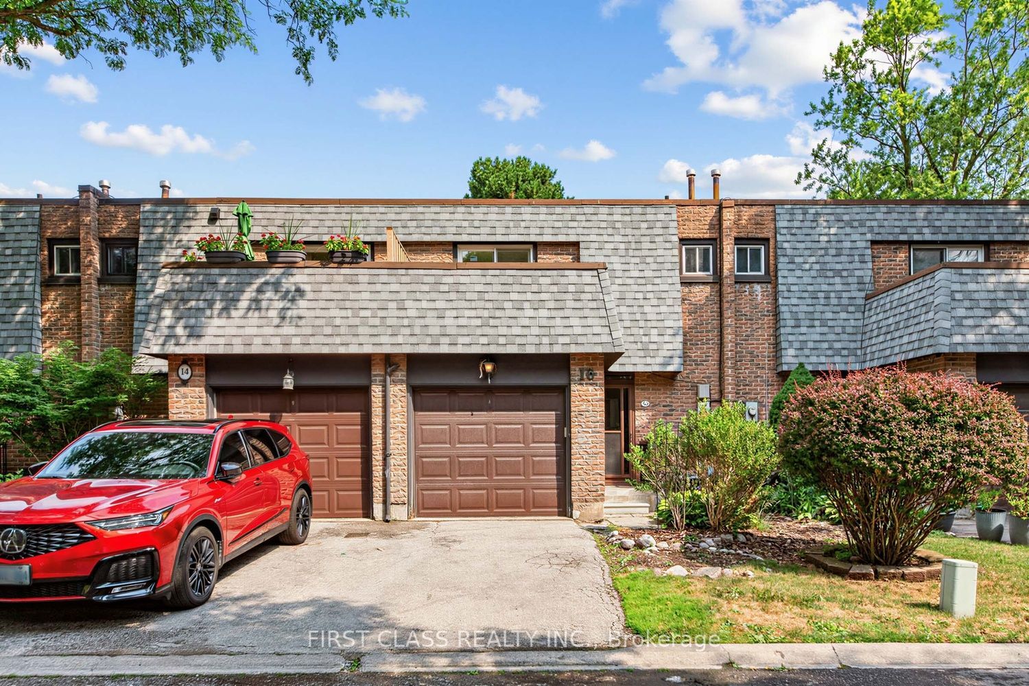 16 Woodglen Way 8, Markham, ON L3R 3A8 photo 2
