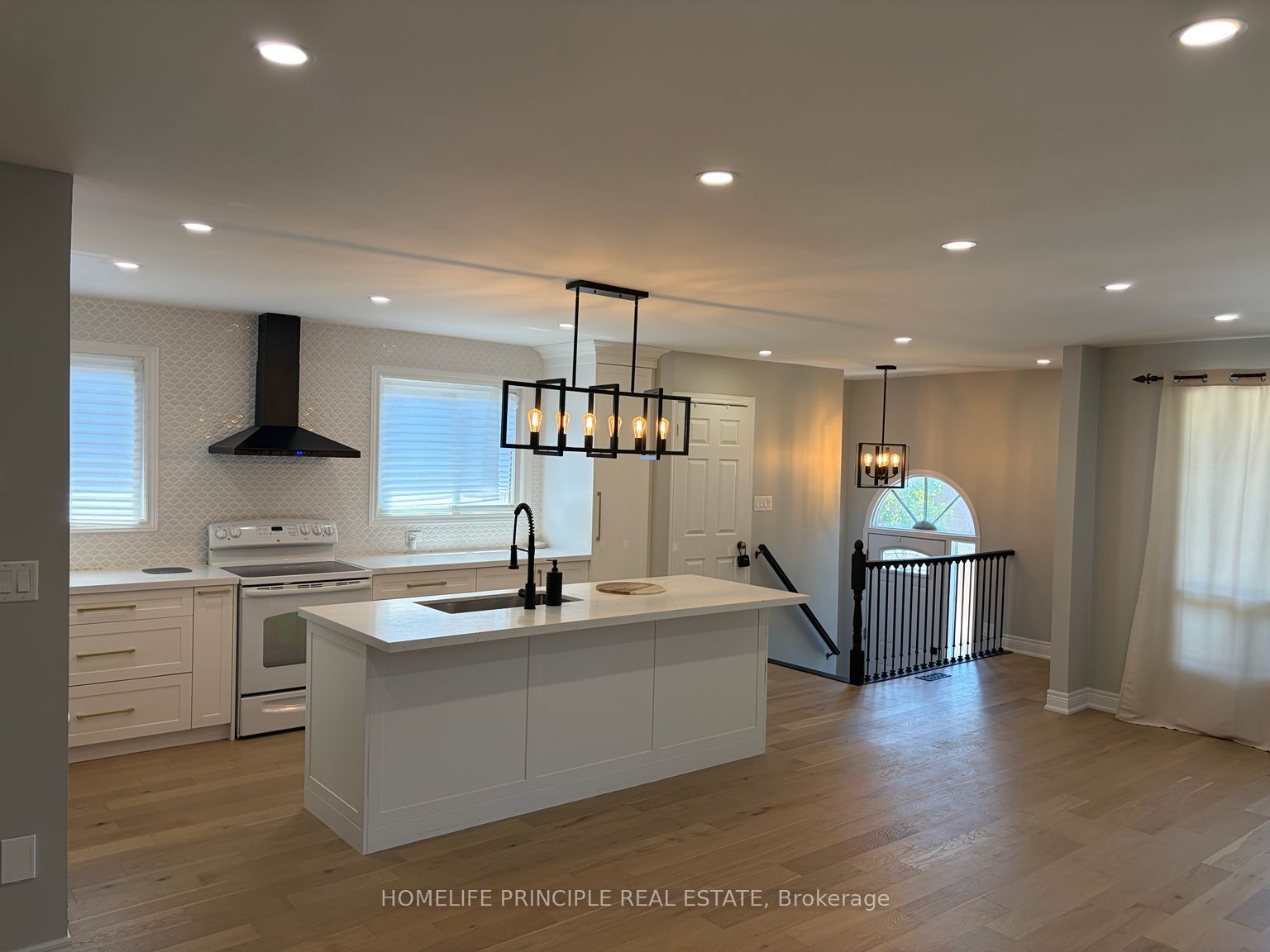 101 Tall Grass Trail Main, Vaughan, ON L4L 3J3 photo 3