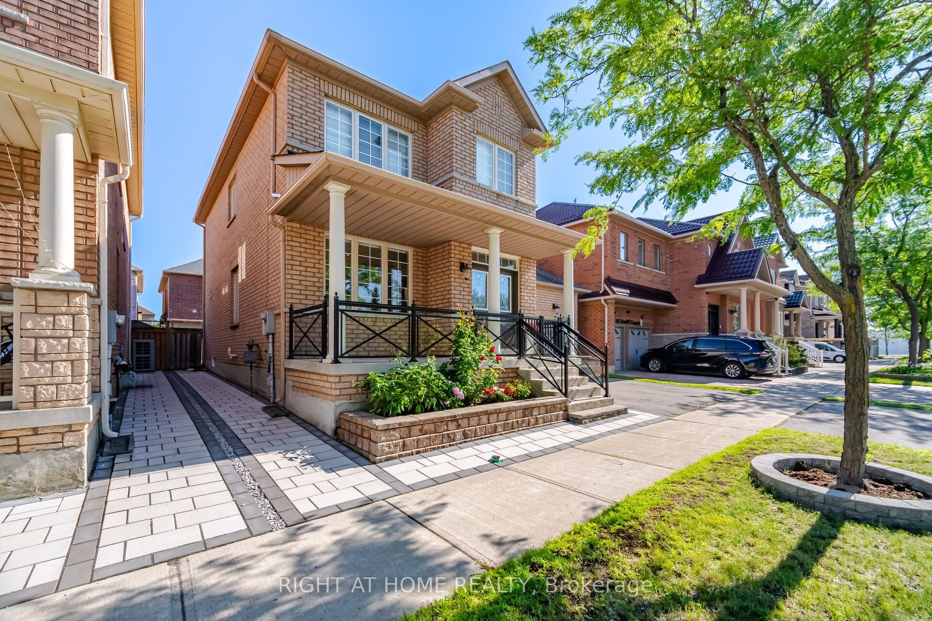 82 Starhill Crescent, Markham, ON L6C 3A2 photo 5