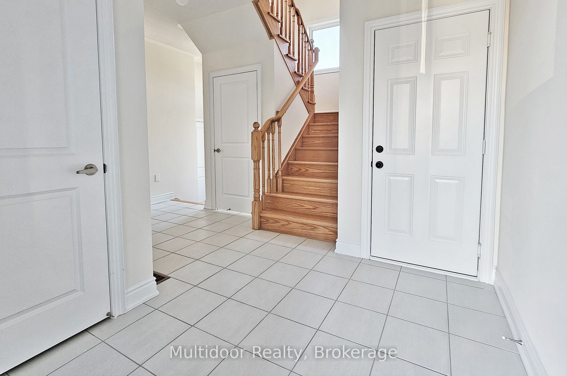 159 Tennant Circle, Vaughan, ON L4H 5L4 photo 2