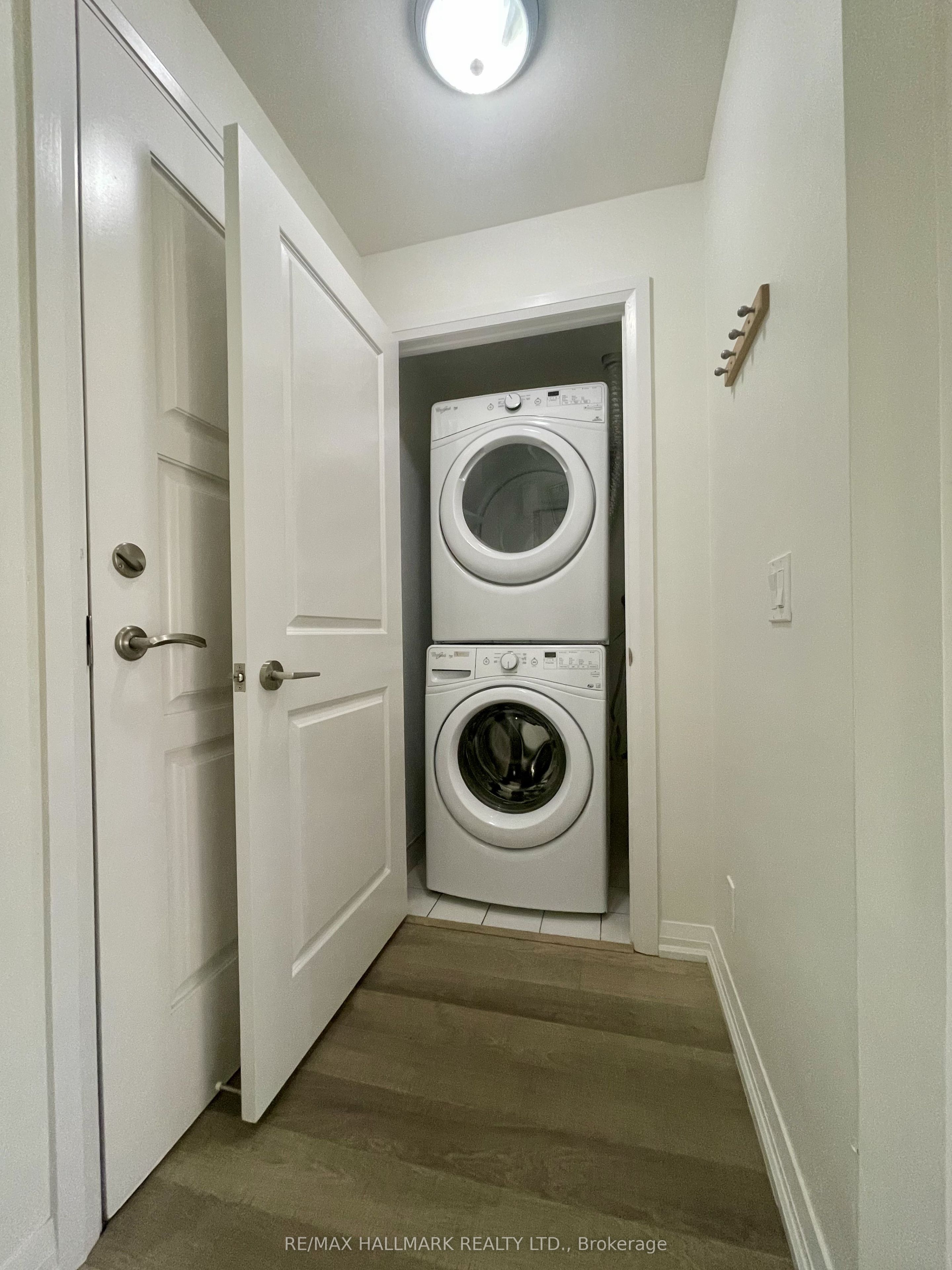 9506 Markham Road 1110, Markham, ON L6E 0S5 photo 5