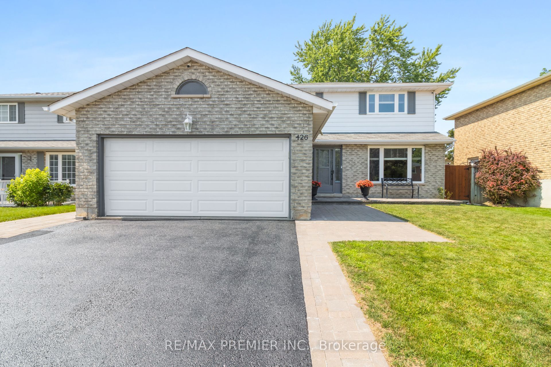426 Maple Grove Avenue, Bradford West Gwillimbury, ON L3Z 2V4