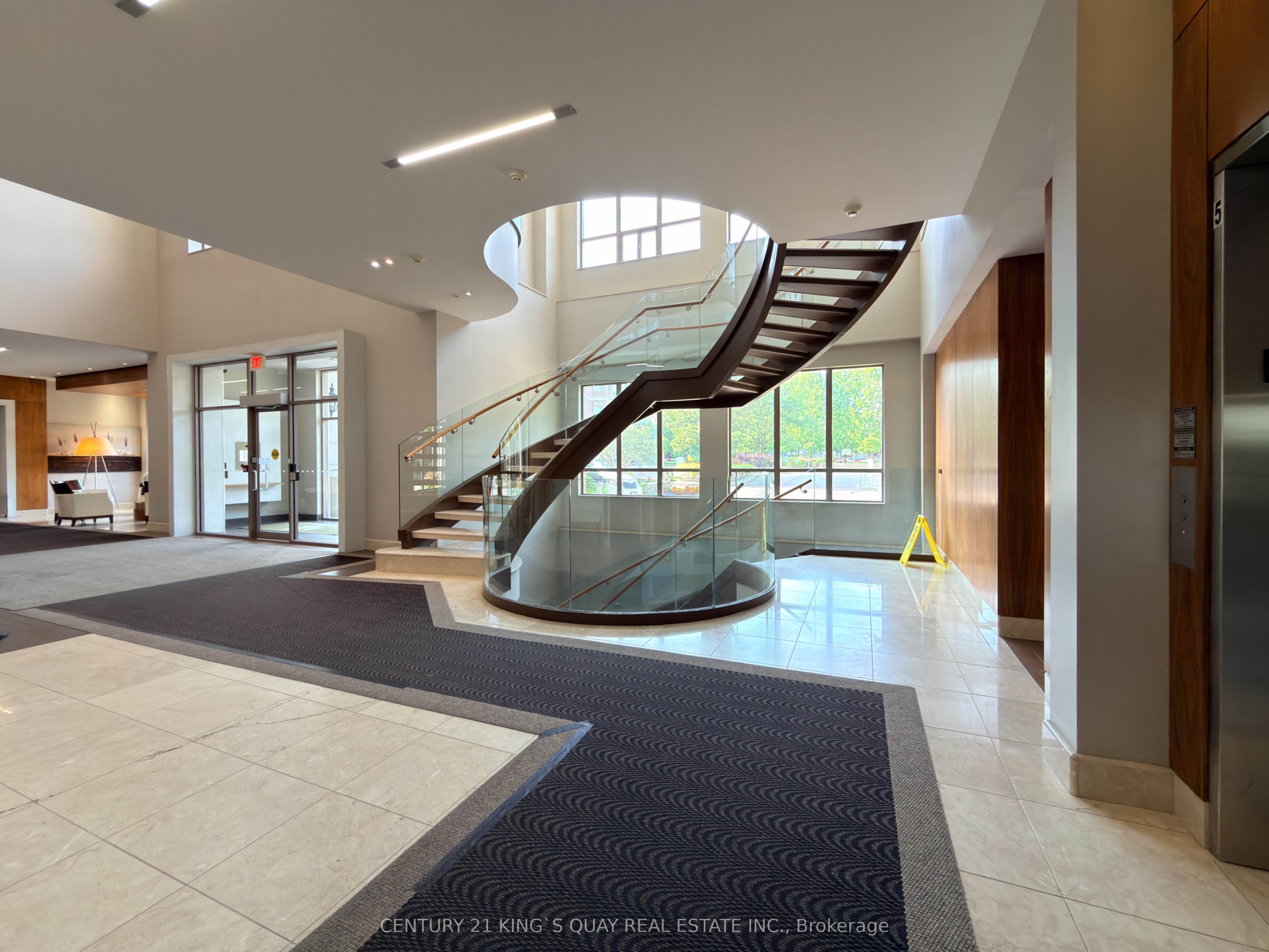 37 Galleria Parkway UPH 10, Markham, ON L3T 0A5 photo 2
