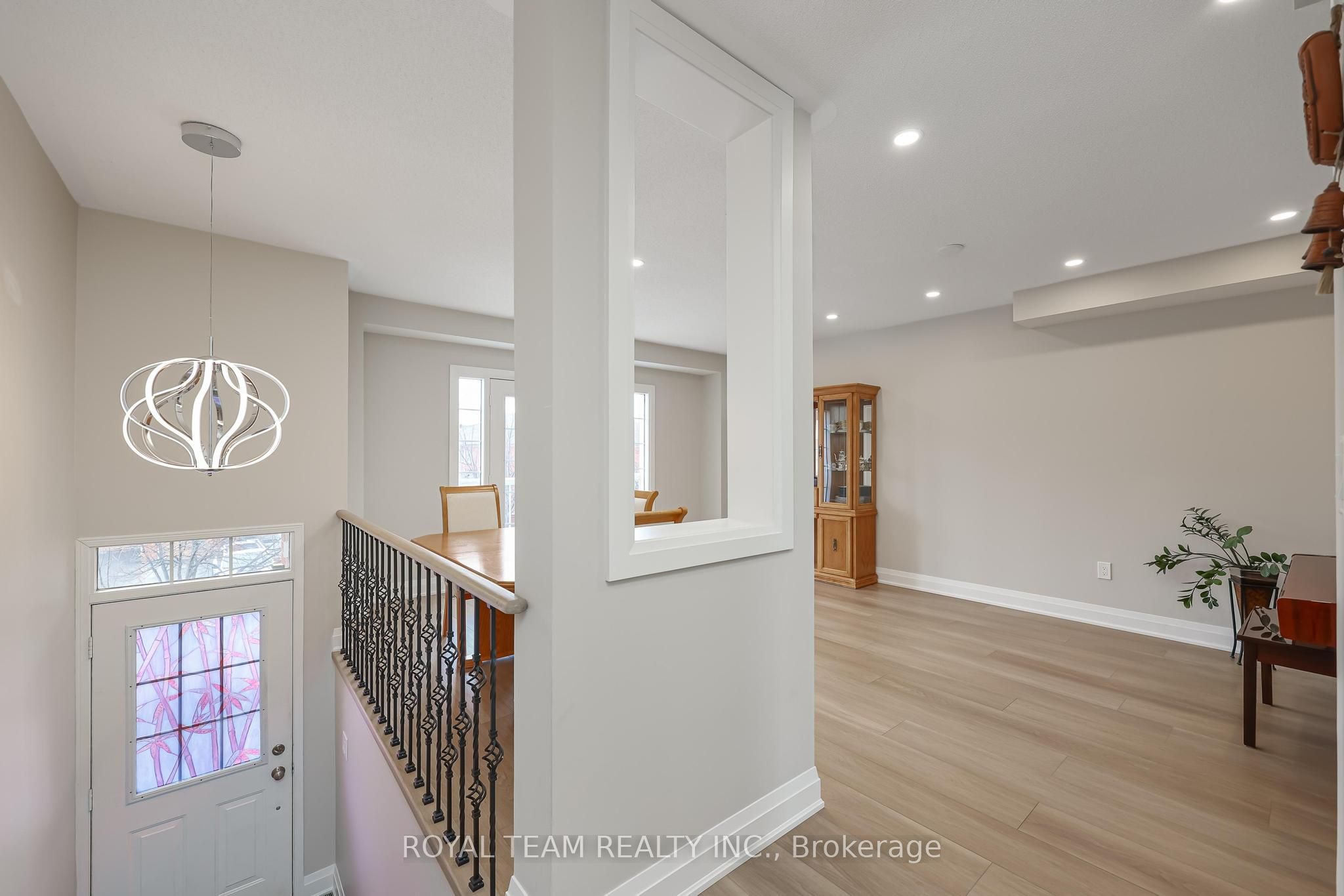11 Jarrett Court, Vaughan, ON L6A 3W4 photo 4