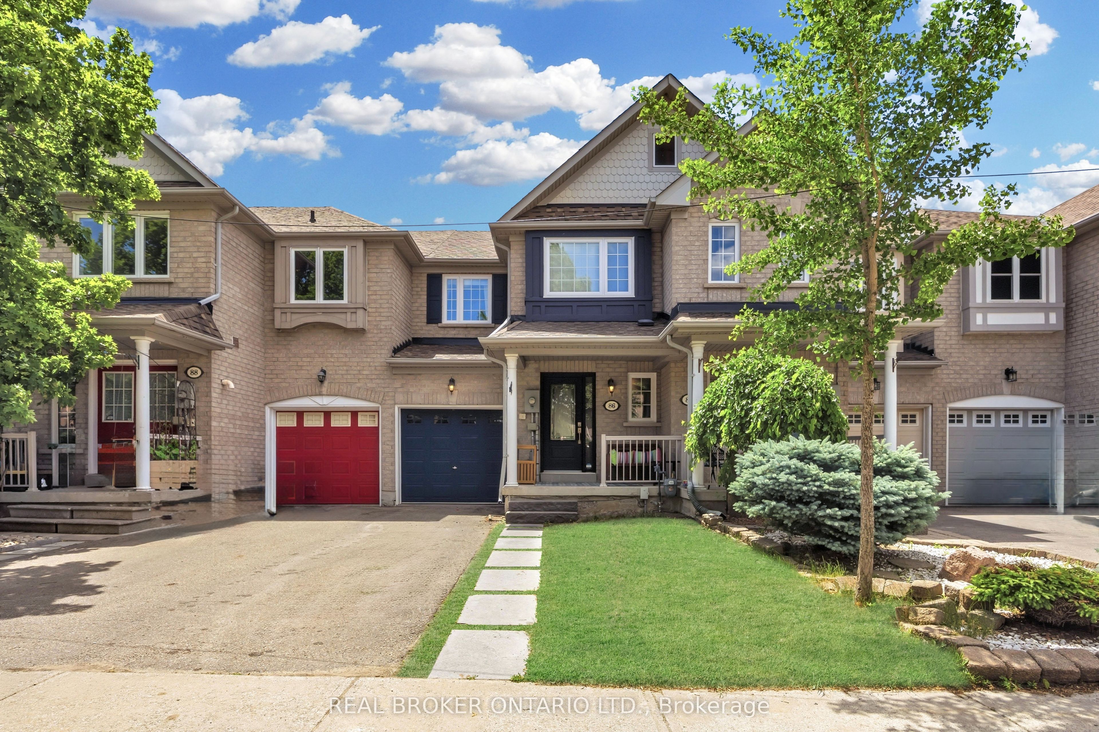 86 Coleridge Drive, Newmarket, ON L3X 2T5 photo 2