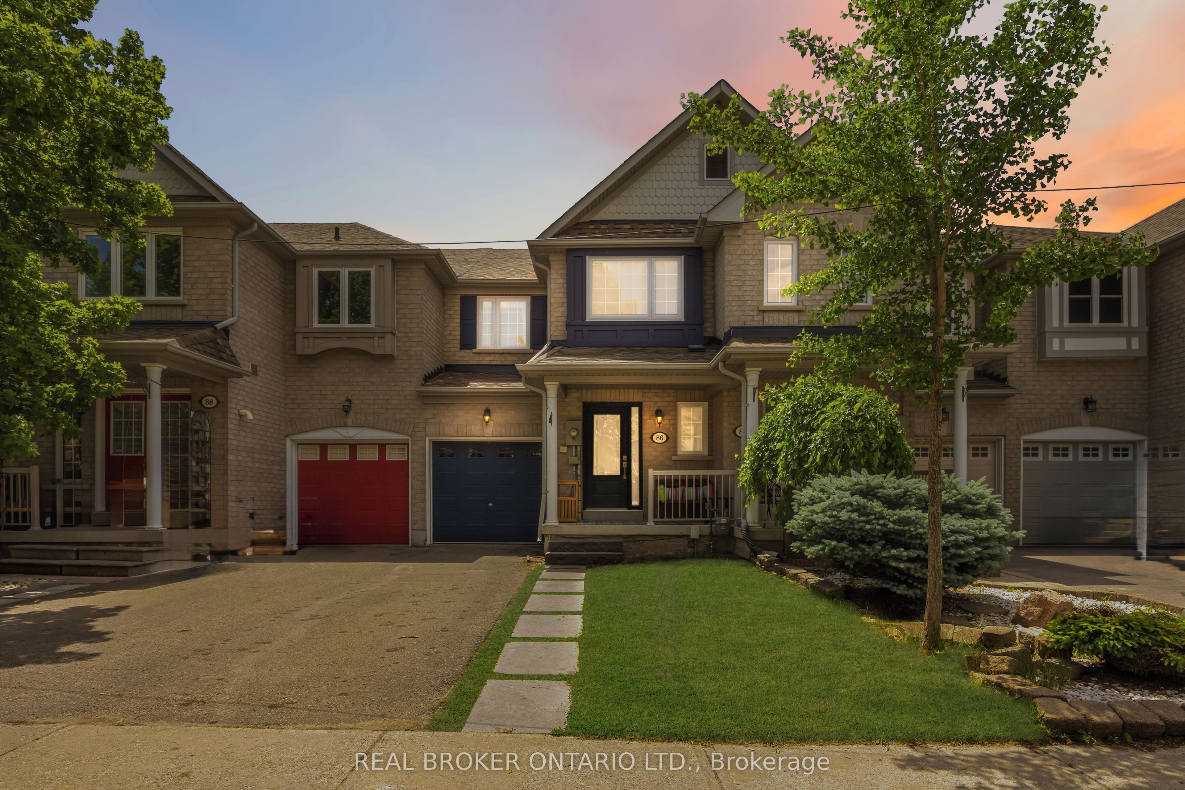 86 Coleridge Drive, Newmarket, ON L3X 2T5 photo 3