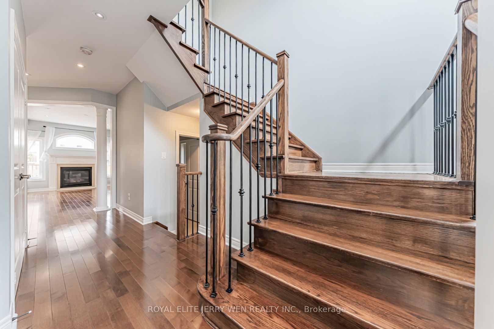 176 District Avenue, Vaughan, ON L6A 0Y3 photo 3