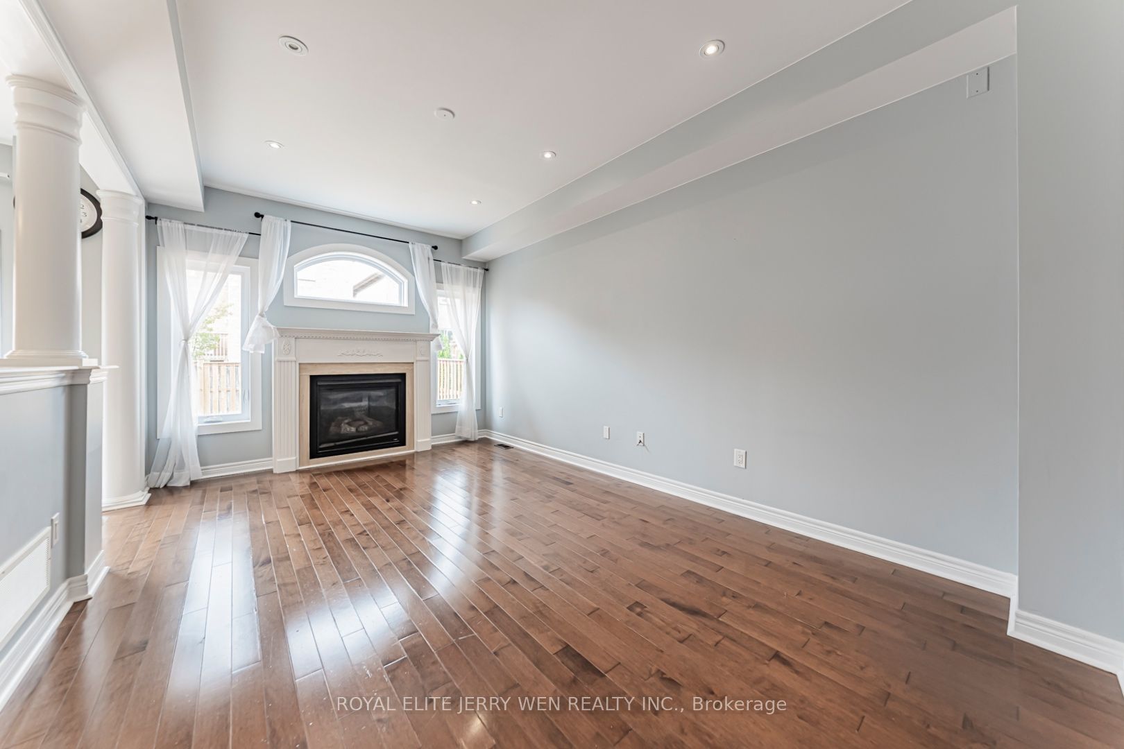 176 District Avenue, Vaughan, ON L6A 0Y3 photo 4