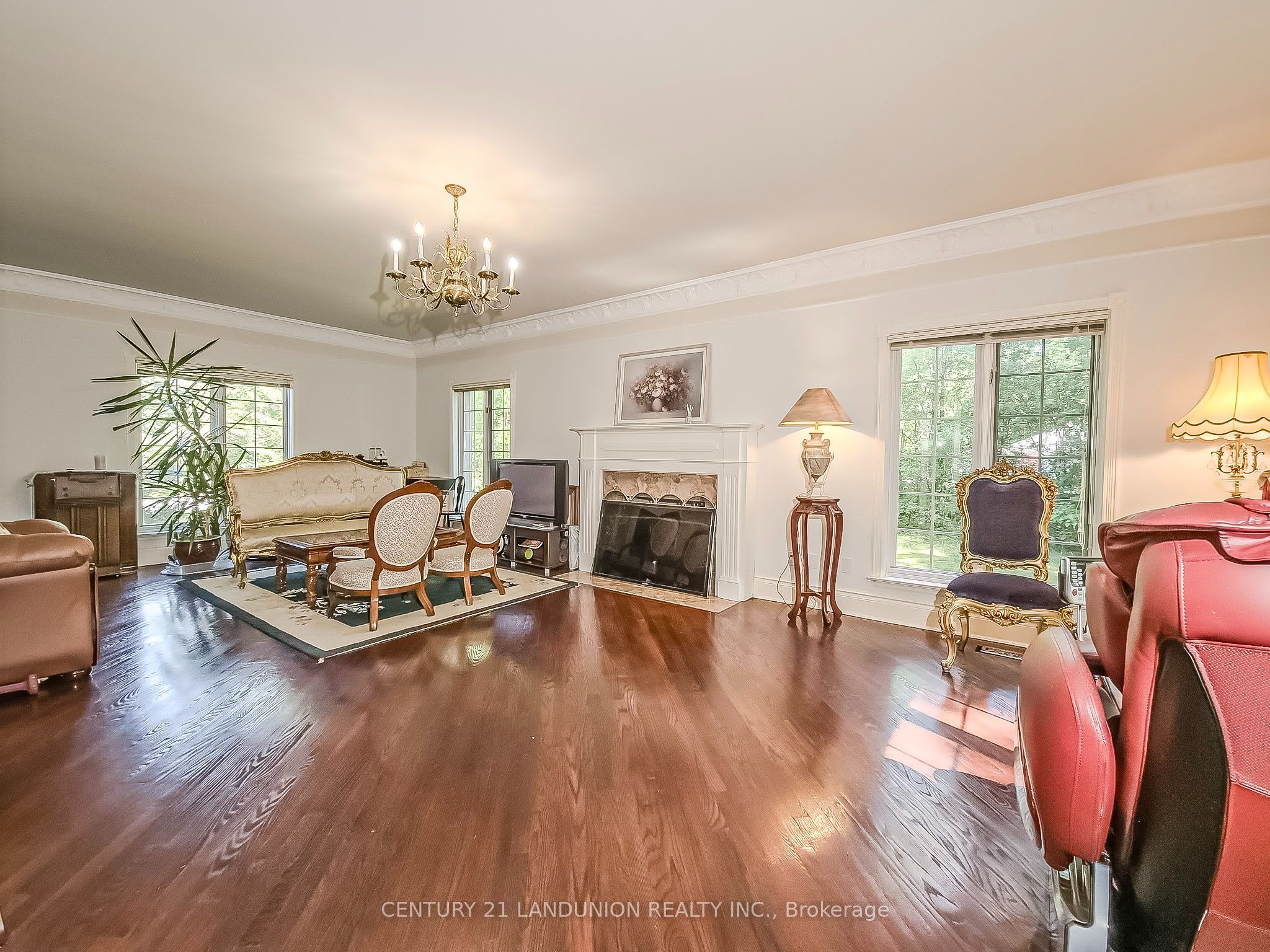 2 Heron Trail, Whitchurch-Stouffville, ON L3Y 4W1 photo 4