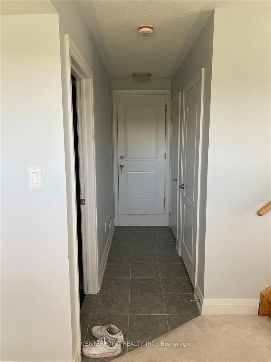 8 Mcclarys Way, Markham, ON L3R 9S3 photo 4