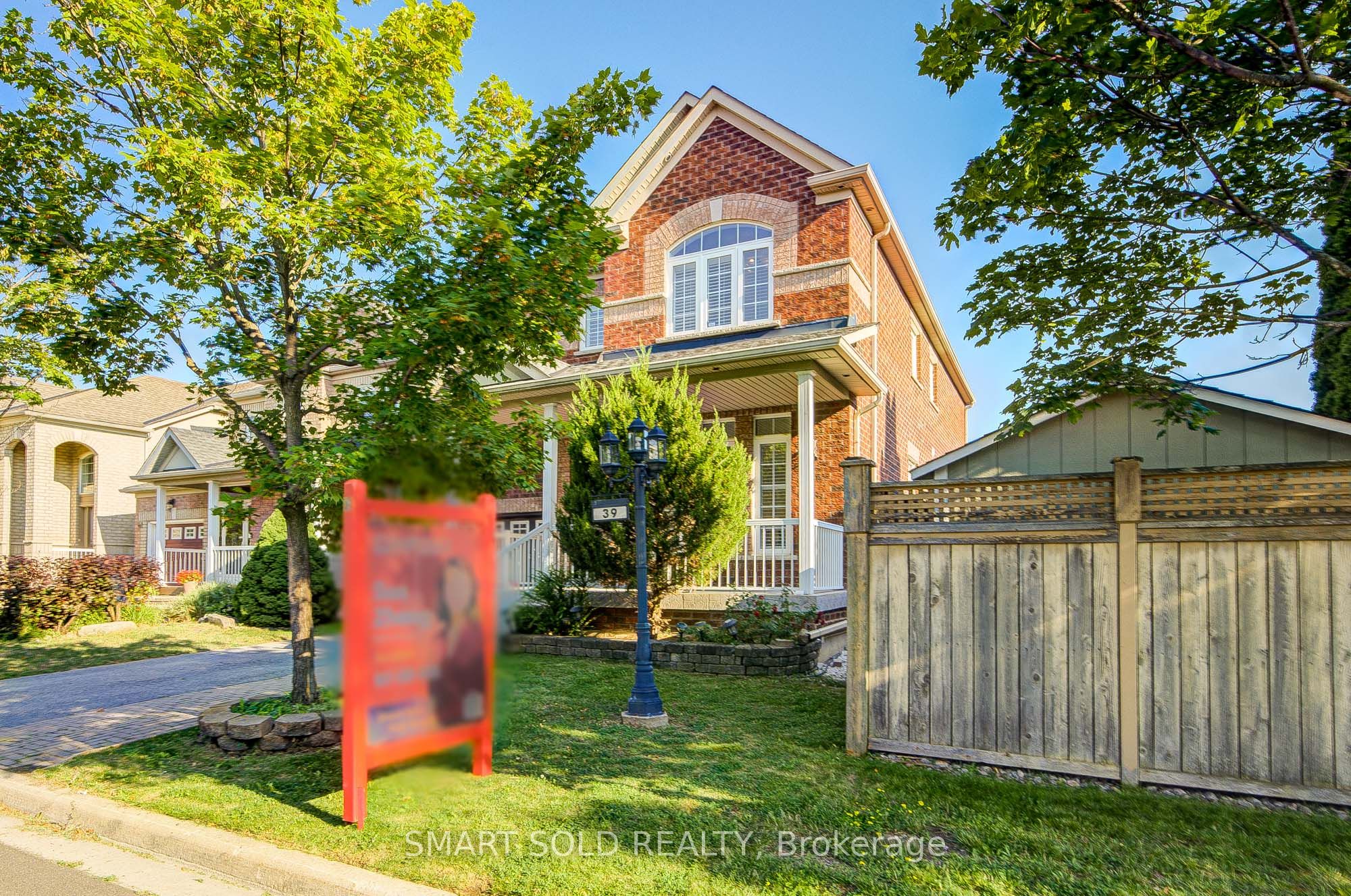 39 Victoria Wood Avenue, Markham, ON L6E 1K2 photo 5