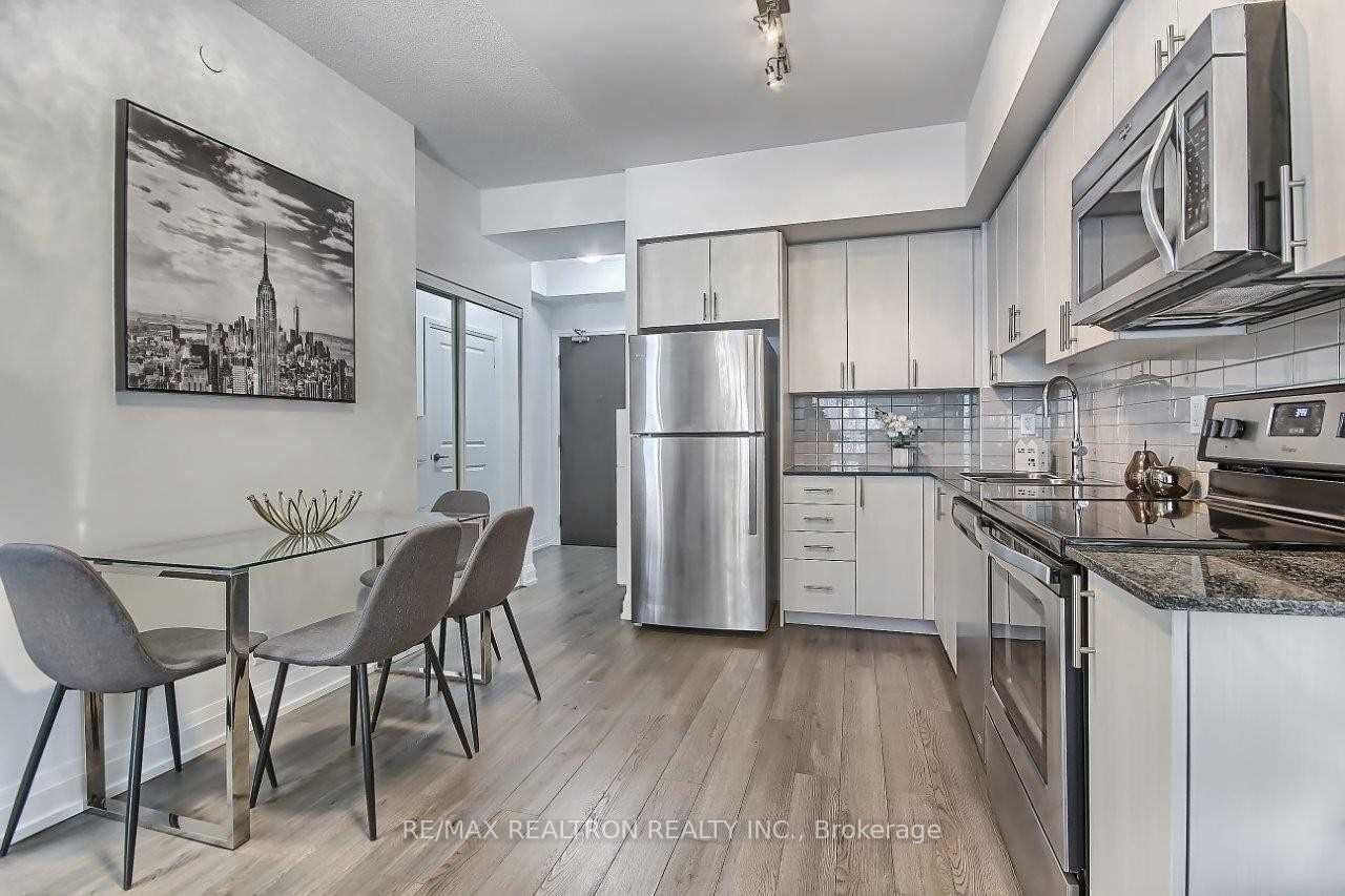 7890 Bathurst Street 912, Vaughan, ON L4J 7Y3 photo 4