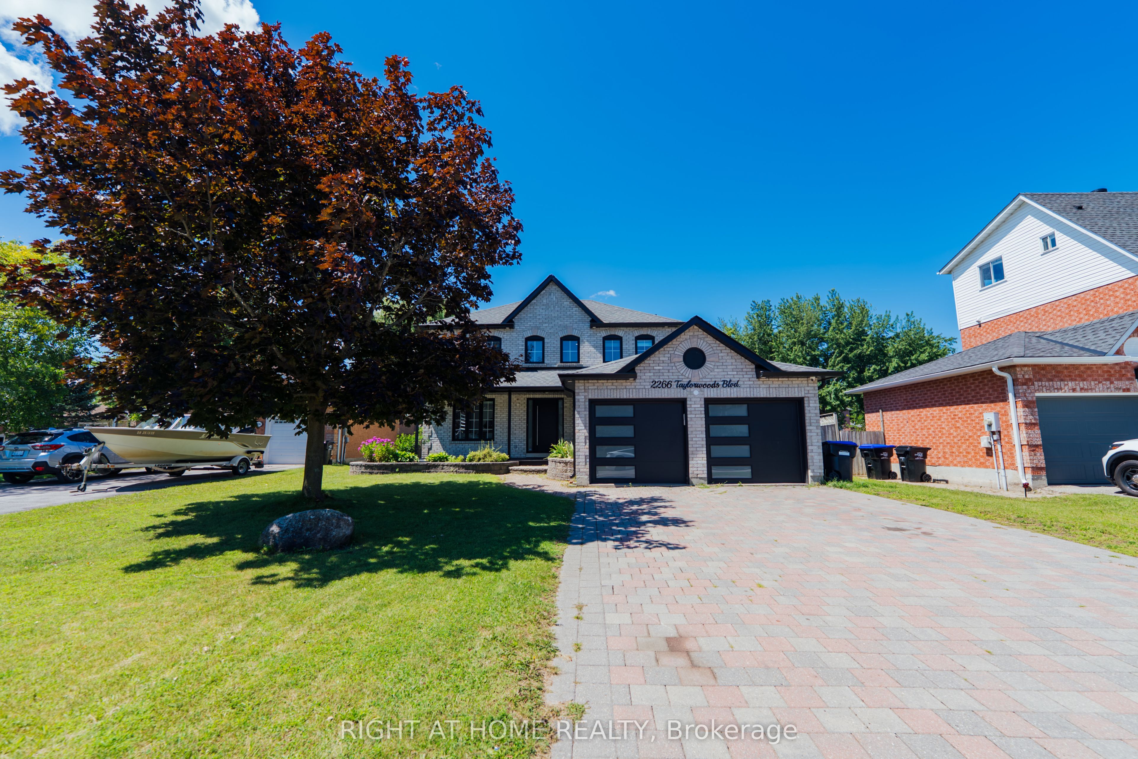 2266 Taylorwoods Boulevard, Innisfil, ON L9S 2E6