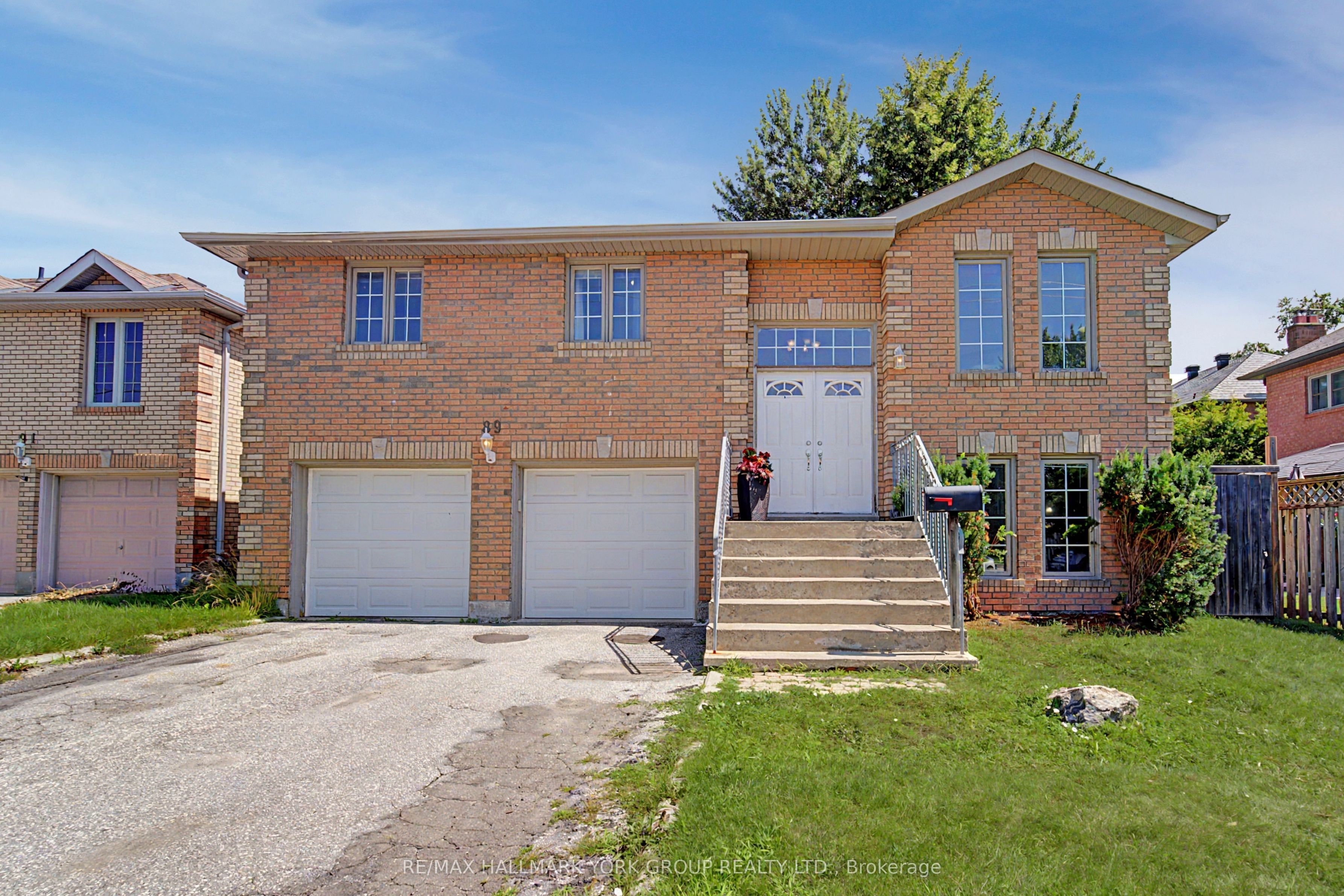 89 Metro Road N, Georgina, ON L4P 3W9 photo 2
