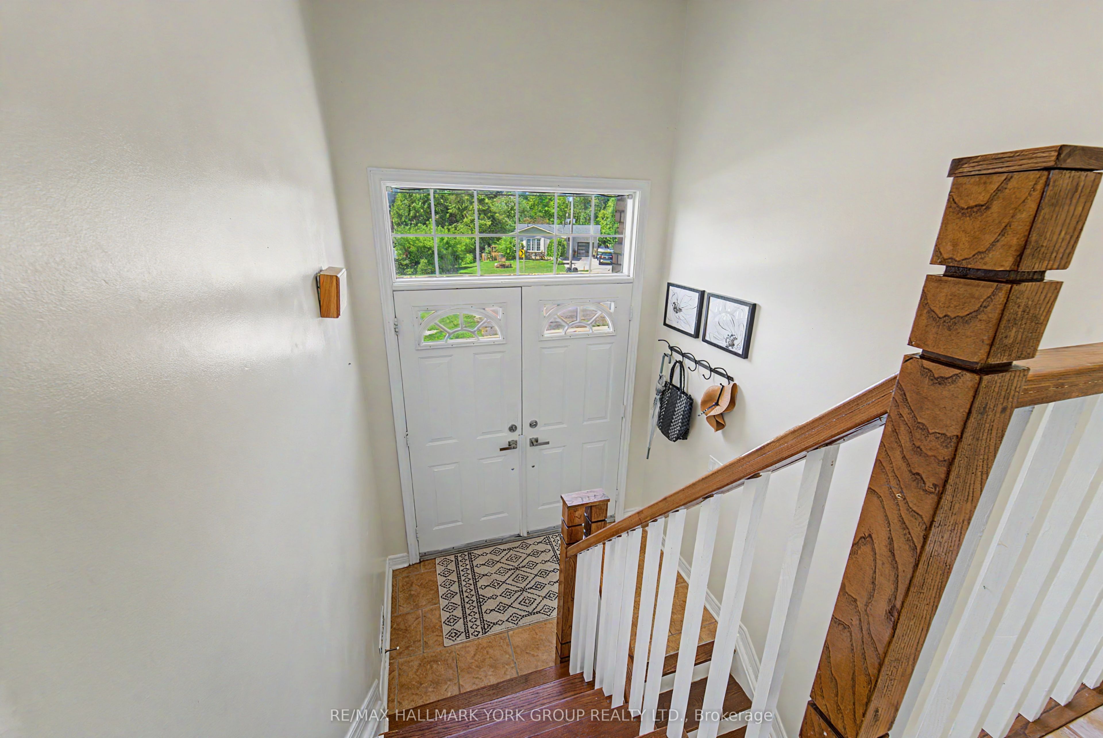 89 Metro Road N, Georgina, ON L4P 3W9 photo 4