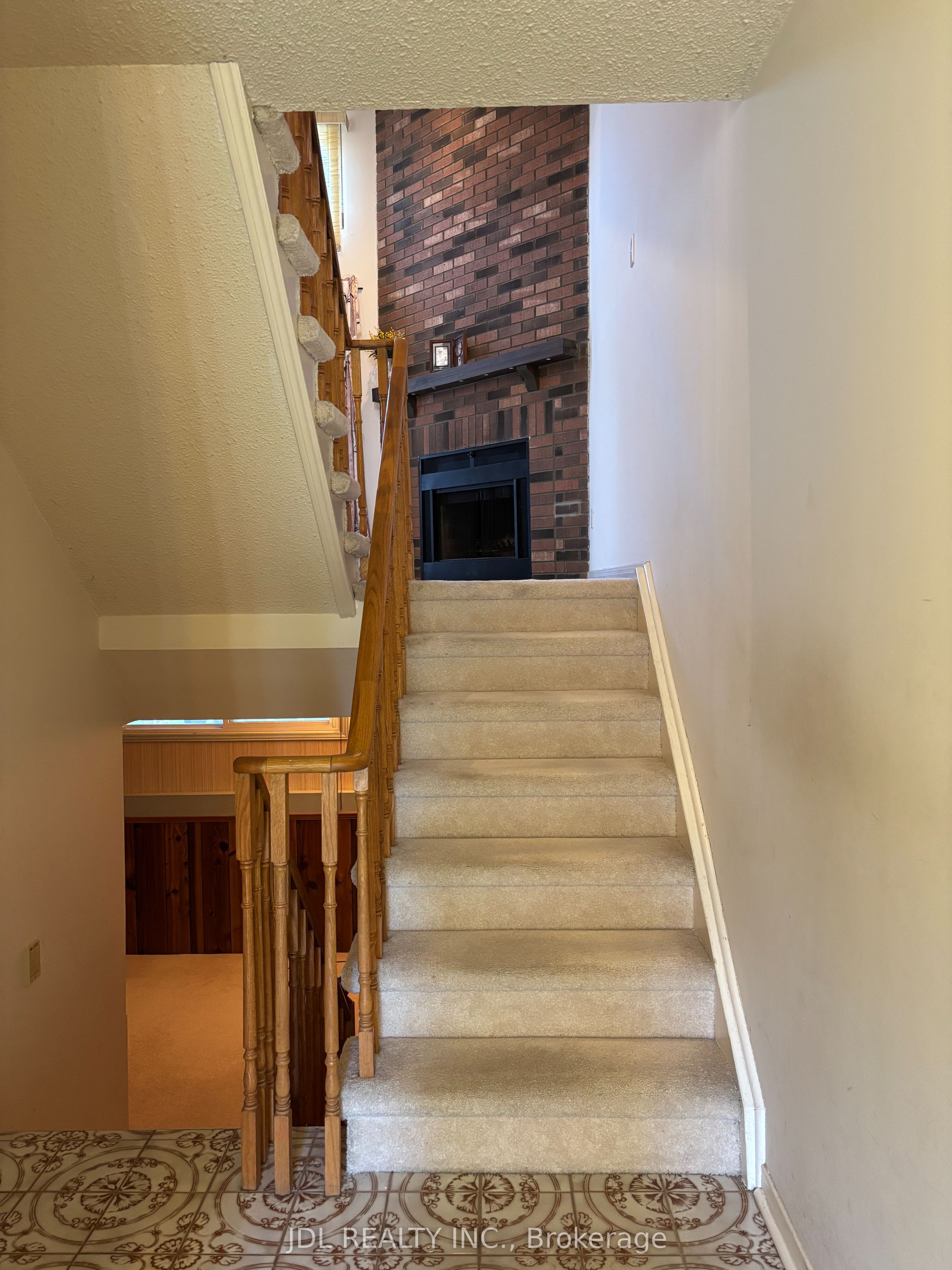 65 Cottonwood Court, Markham, ON L3T 5W9 photo 3