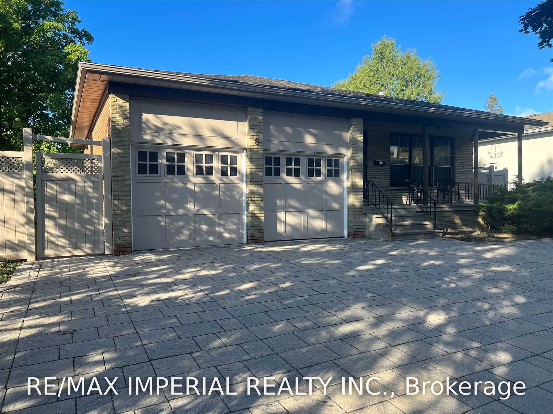 8 Multiflora Place, Markham, ON L3T 2W5
