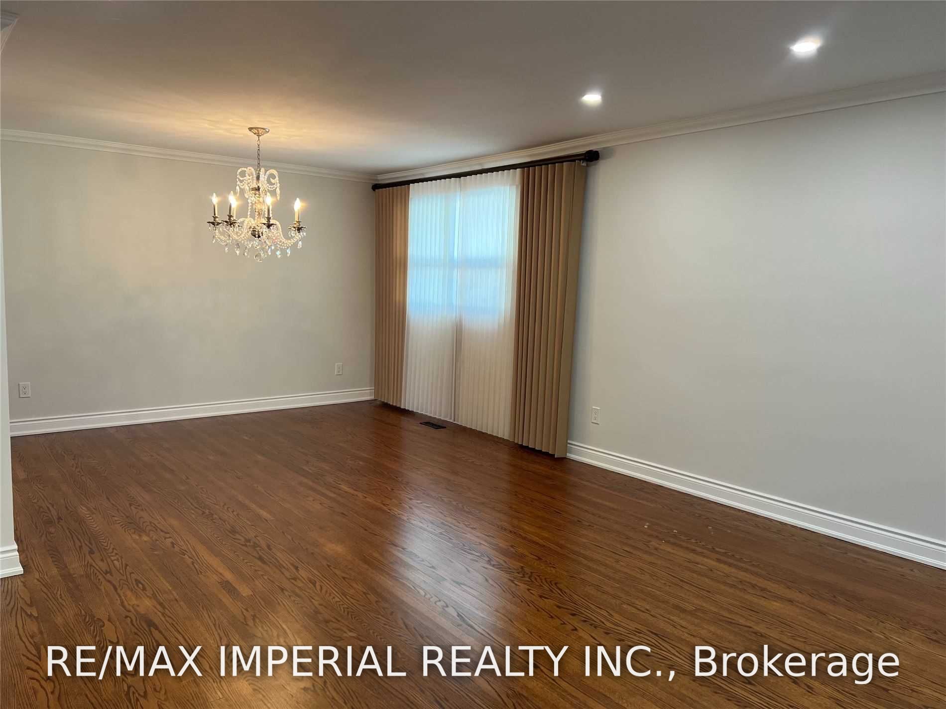 8 Multiflora Place, Markham, ON L3T 2W5 photo 2