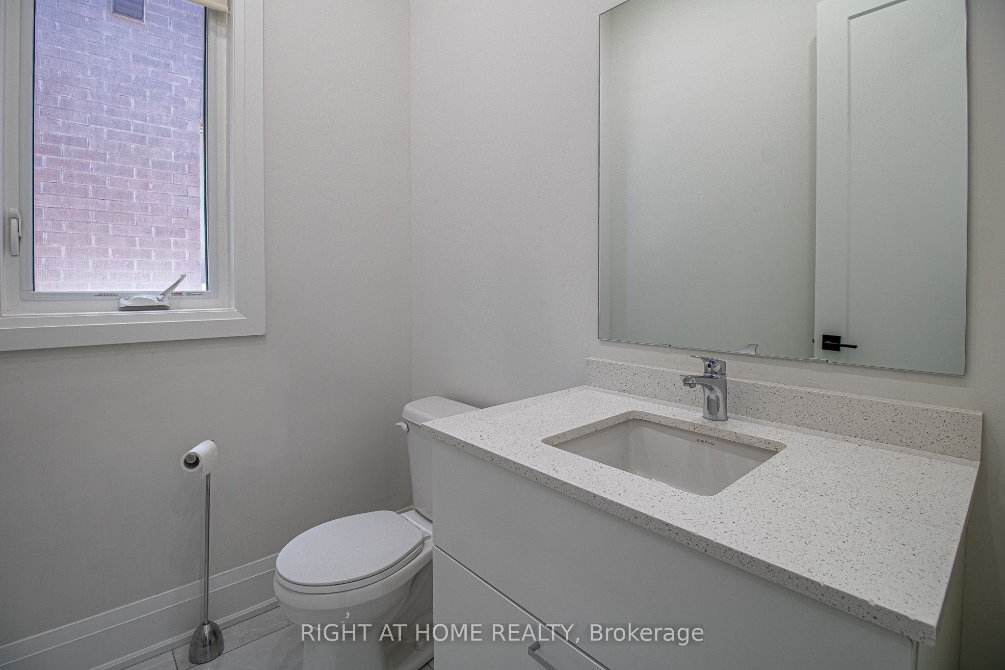 43 Longworth Avenue, Richmond Hill, ON L4E 1J2 photo 3
