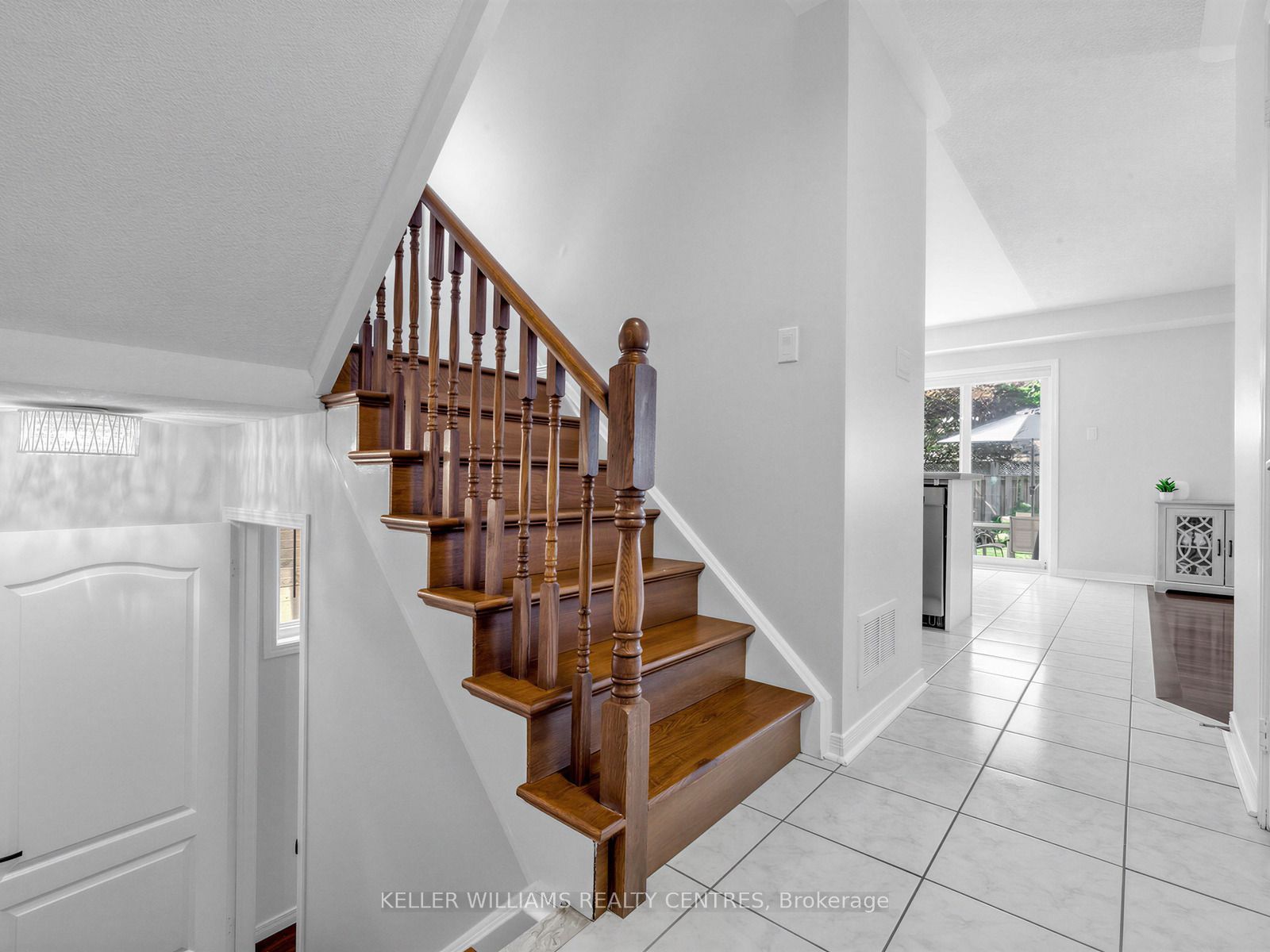 174 Flagstone Way, Newmarket, ON L3X 2Z7 photo 5