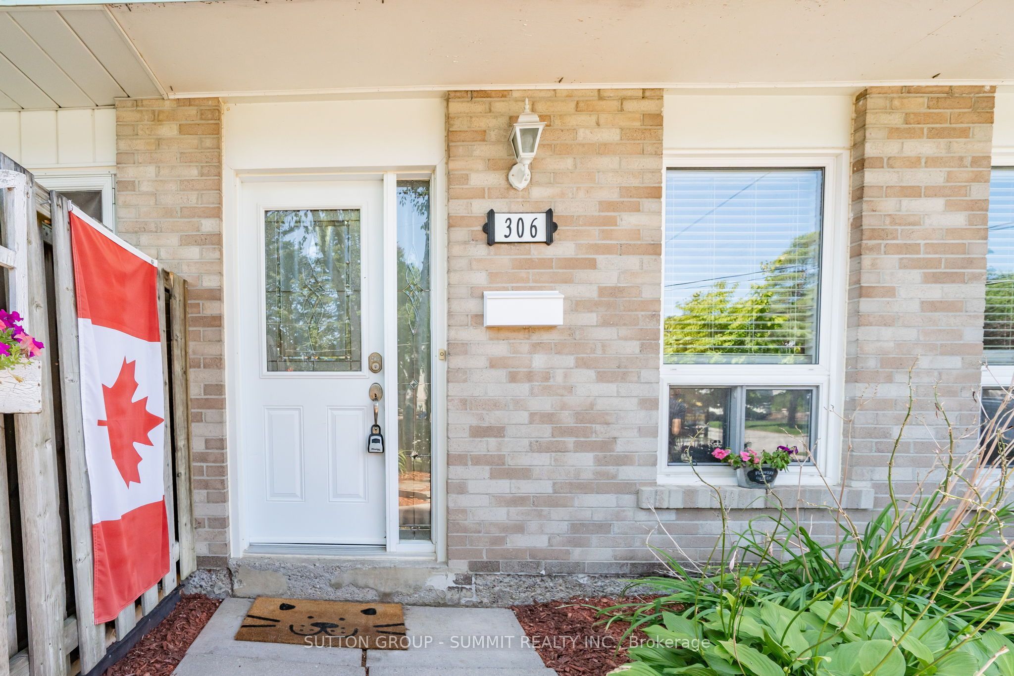306 OAKWOOD Court, Newmarket, ON L3Y 3C8 photo 5