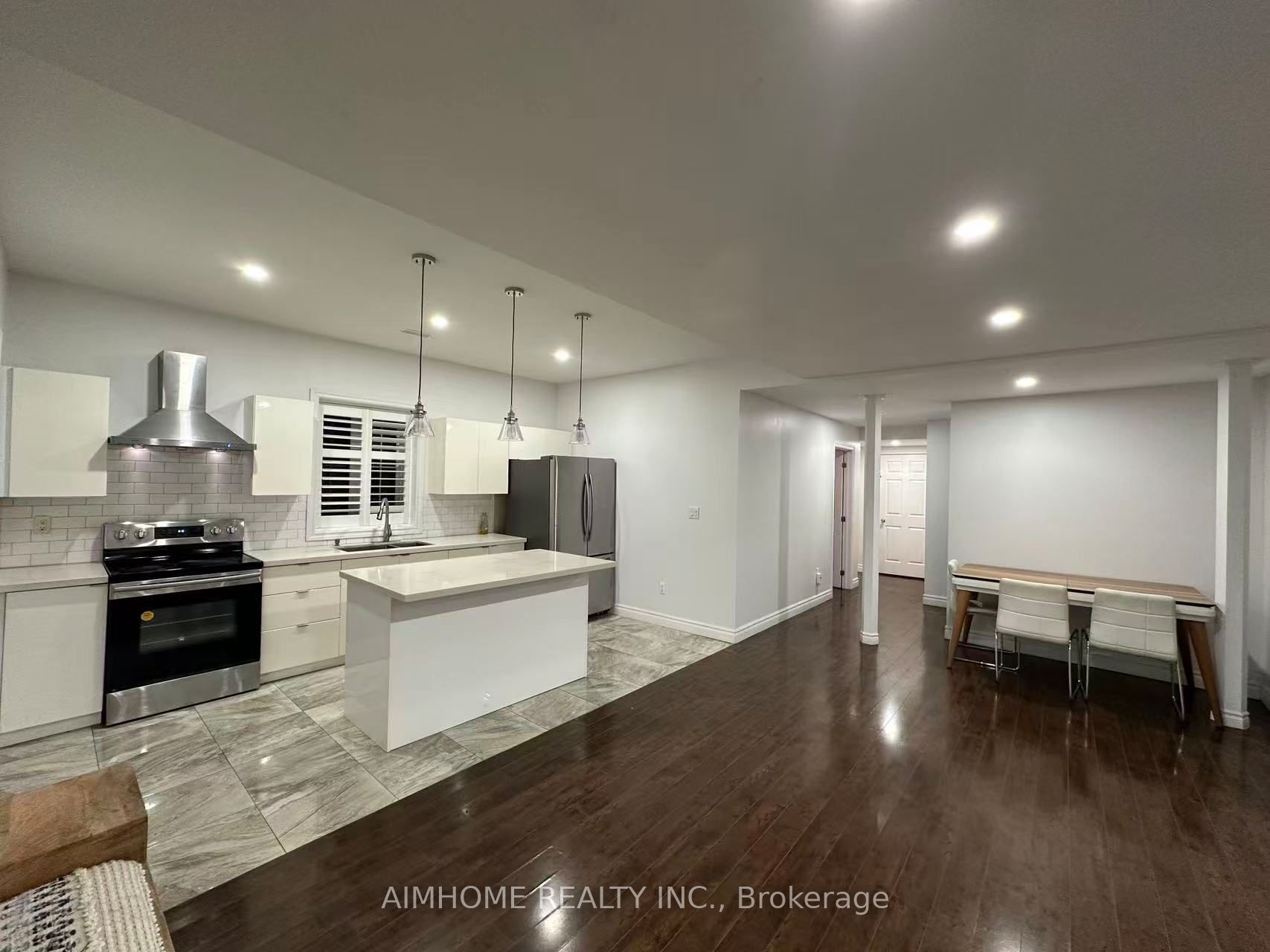 39 Lady Karen Crescent Basement, Vaughan, ON L6A 4M3 photo 4