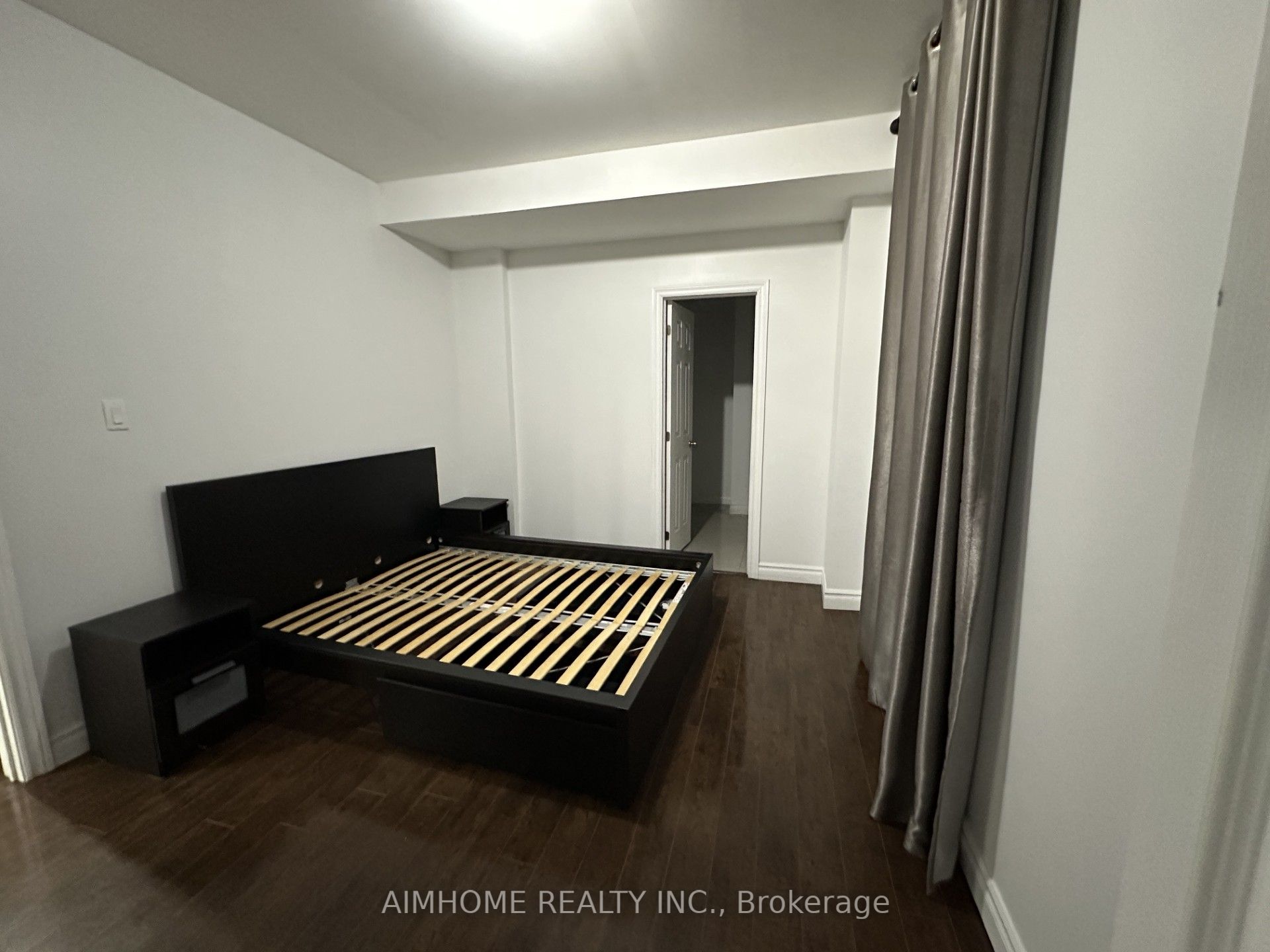 39 Lady Karen Crescent Basement, Vaughan, ON L6A 4M3 photo 5
