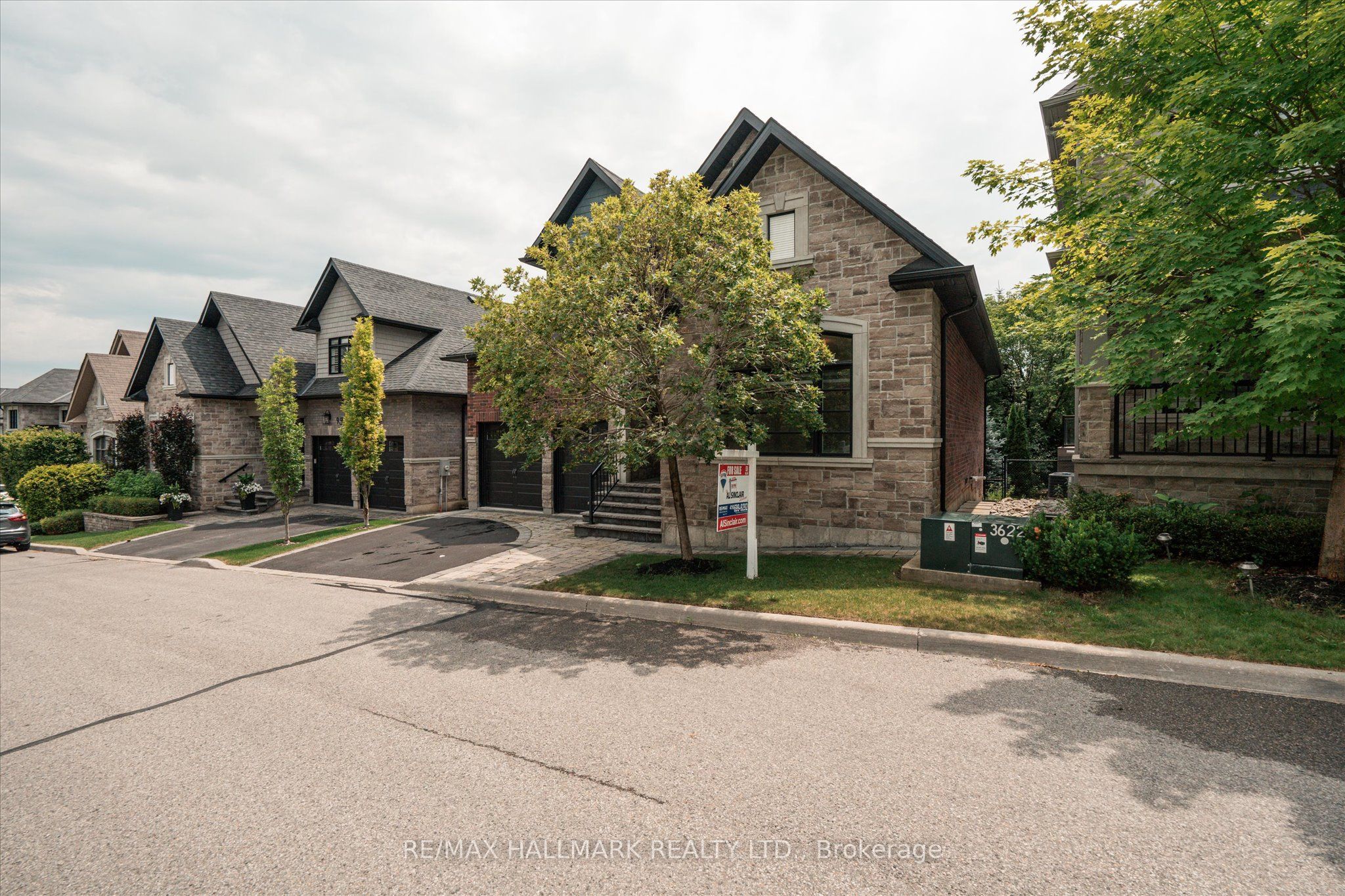7 Os James Hunt Crt Court, Uxbridge, ON L9P 0E3 photo 3
