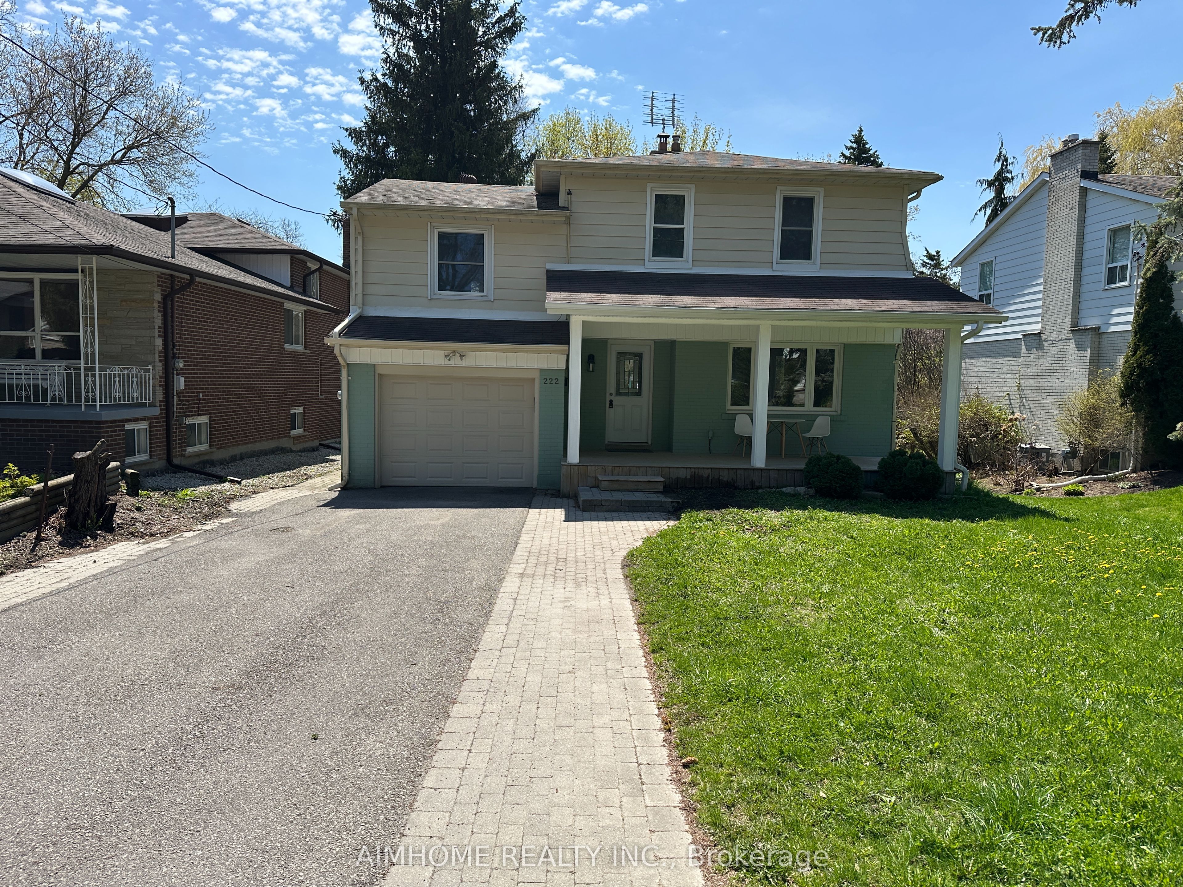 222 Richmond Street, Richmond Hill, ON L4C 3Y8 photo 2