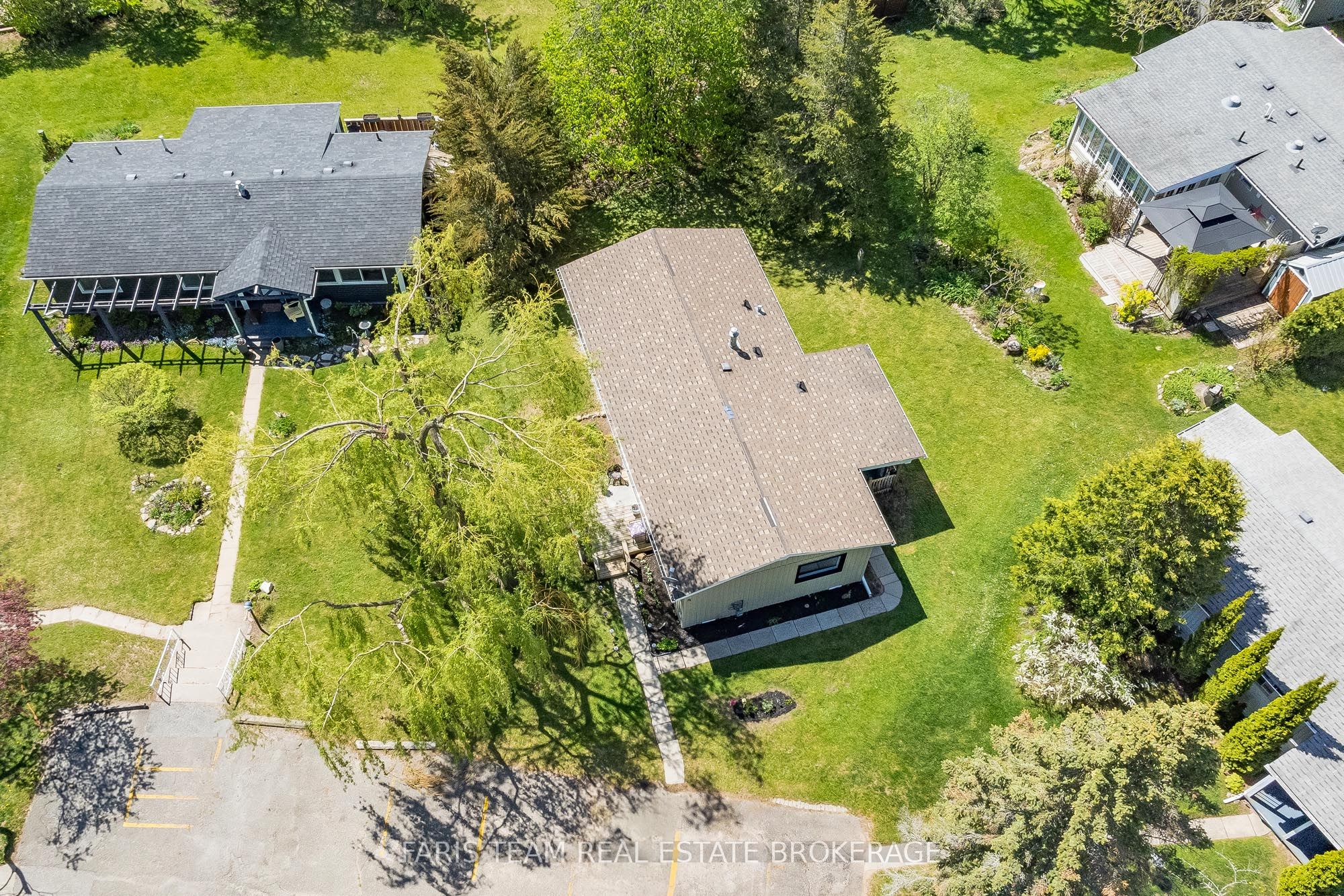 21 Hawthorne Drive, Innisfil, ON L9S 1P7 photo 4