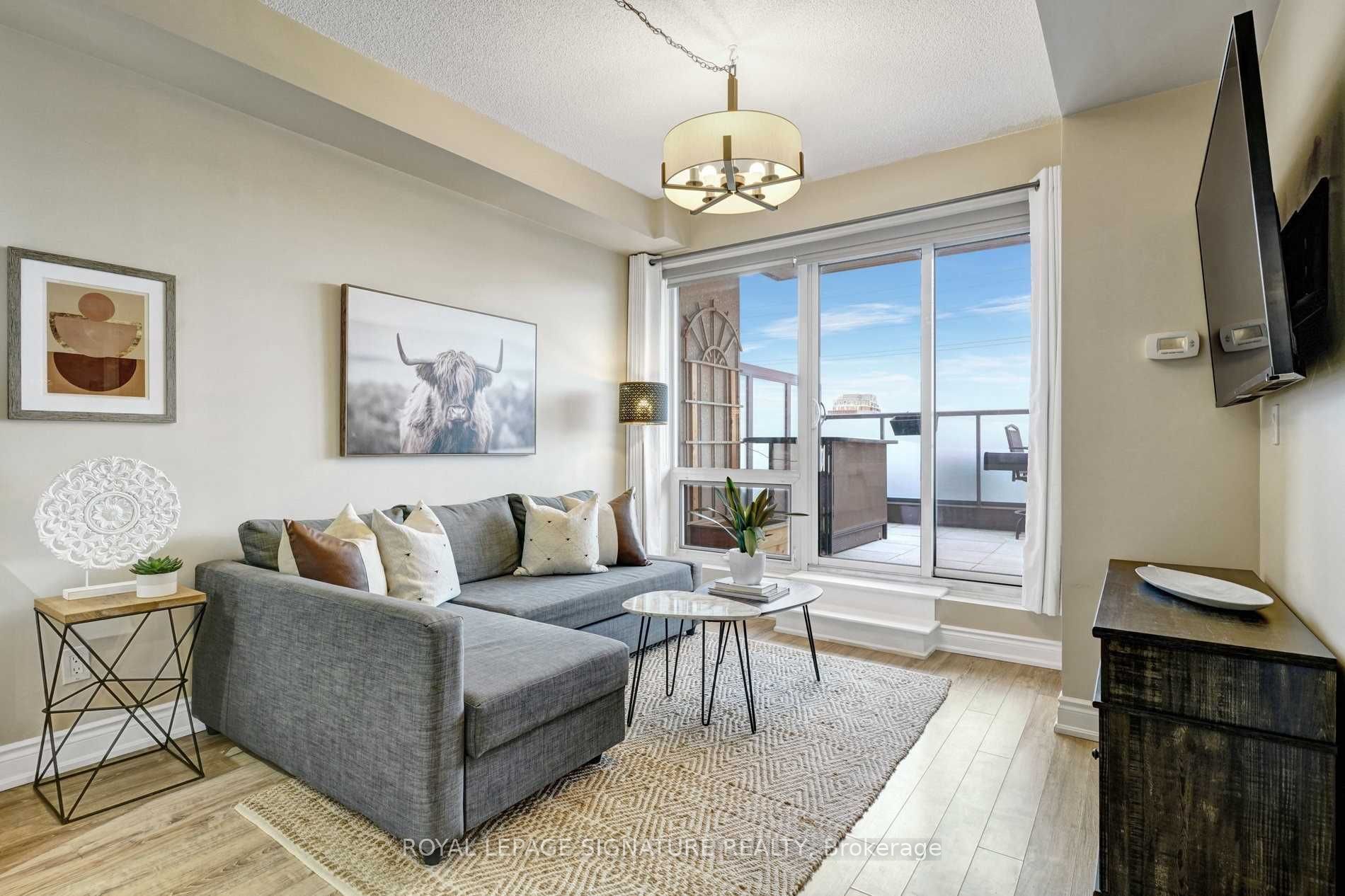 9088 Yonge Street 306A, Richmond Hill, ON L4C 0Y6 photo 4