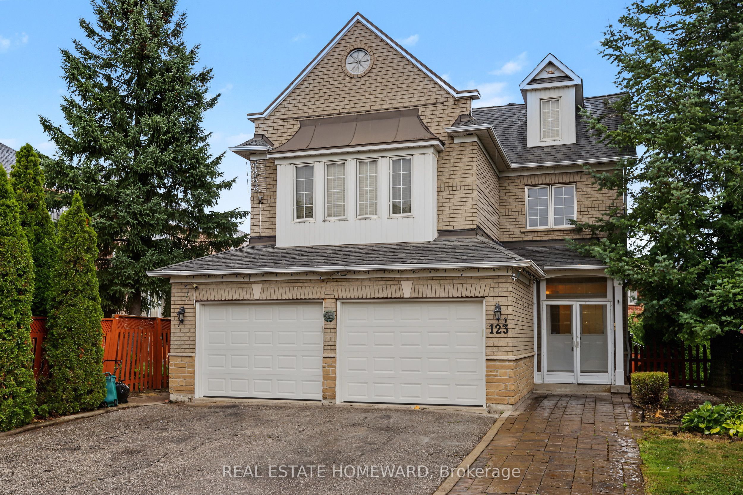 123 Shirley Drive, Richmond Hill, ON L4S 1Y7 photo 2