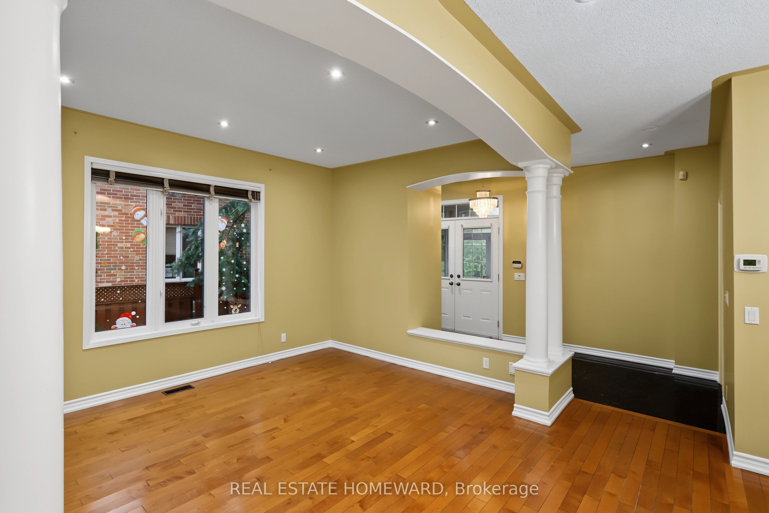 123 Shirley Drive, Richmond Hill, ON L4S 1Y7 photo 3