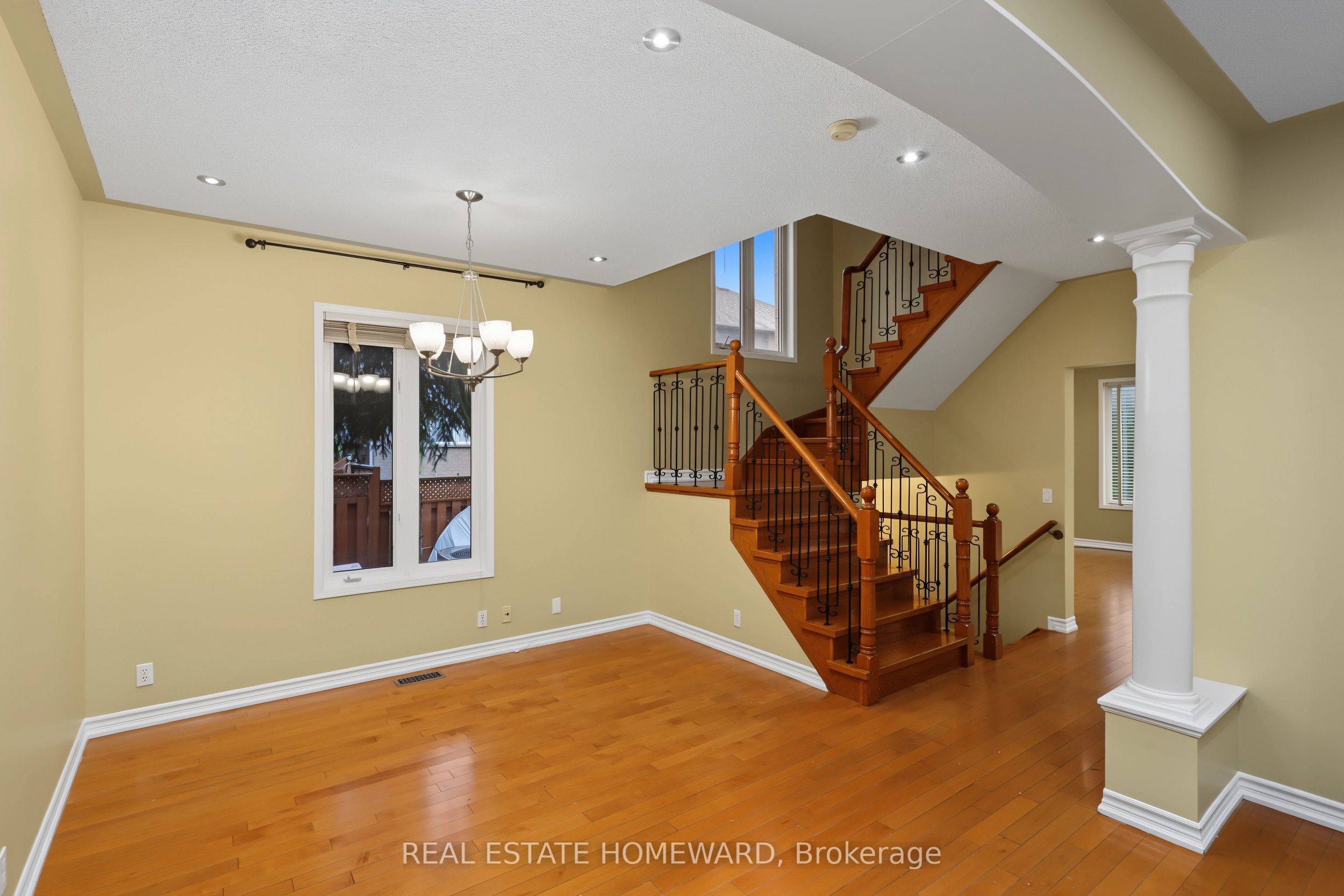 123 Shirley Drive, Richmond Hill, ON L4S 1Y7 photo 5