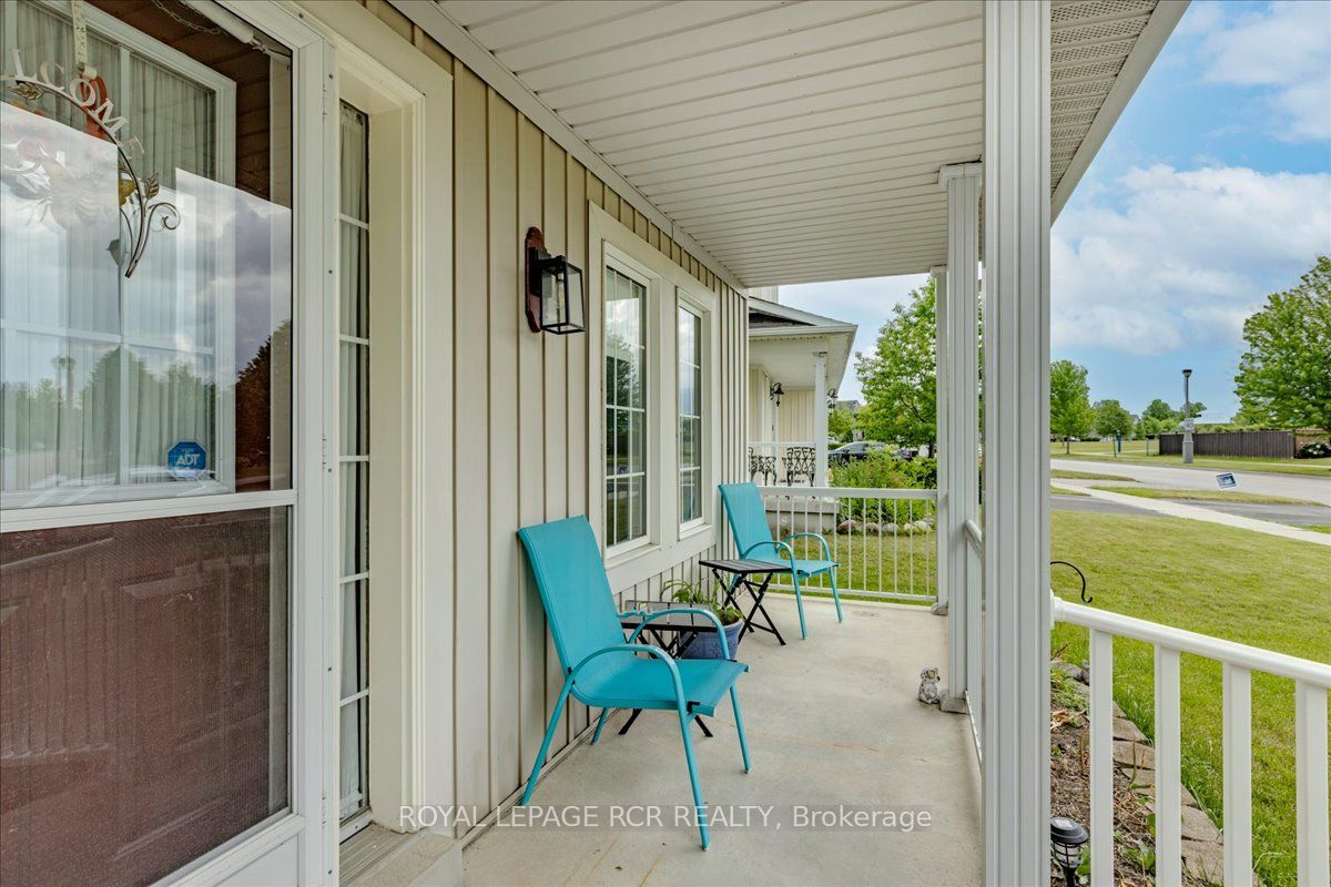 332 King Street, East Gwillimbury, ON L0G 1M0 photo 3