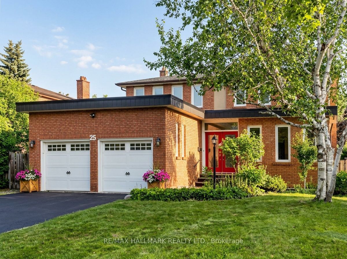 25 Kersey Crescent, Richmond Hill, ON L4C 3W2 photo 2