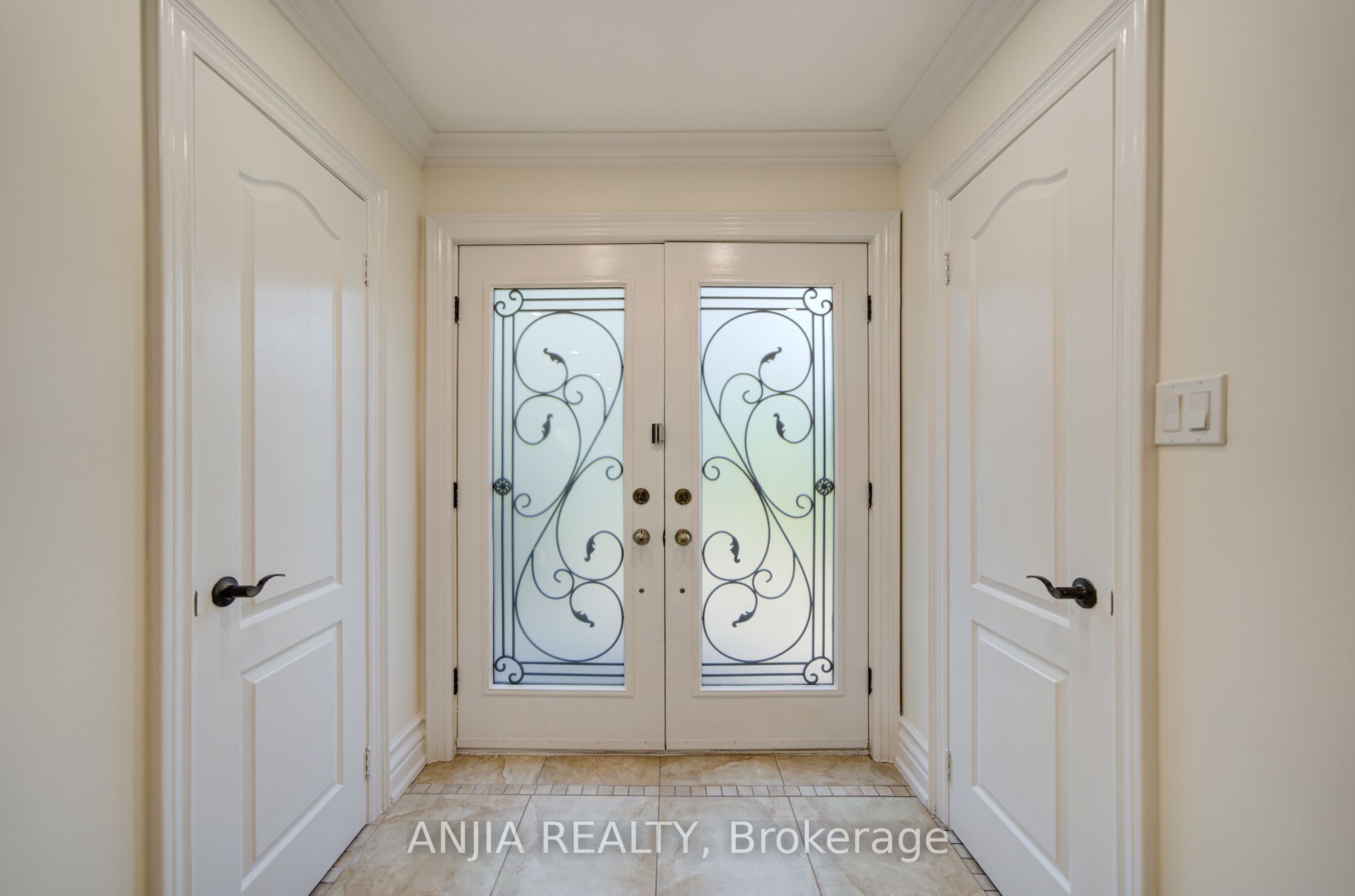 8 Calderbridge Crescent, Markham, ON L3R 9M8 photo 4