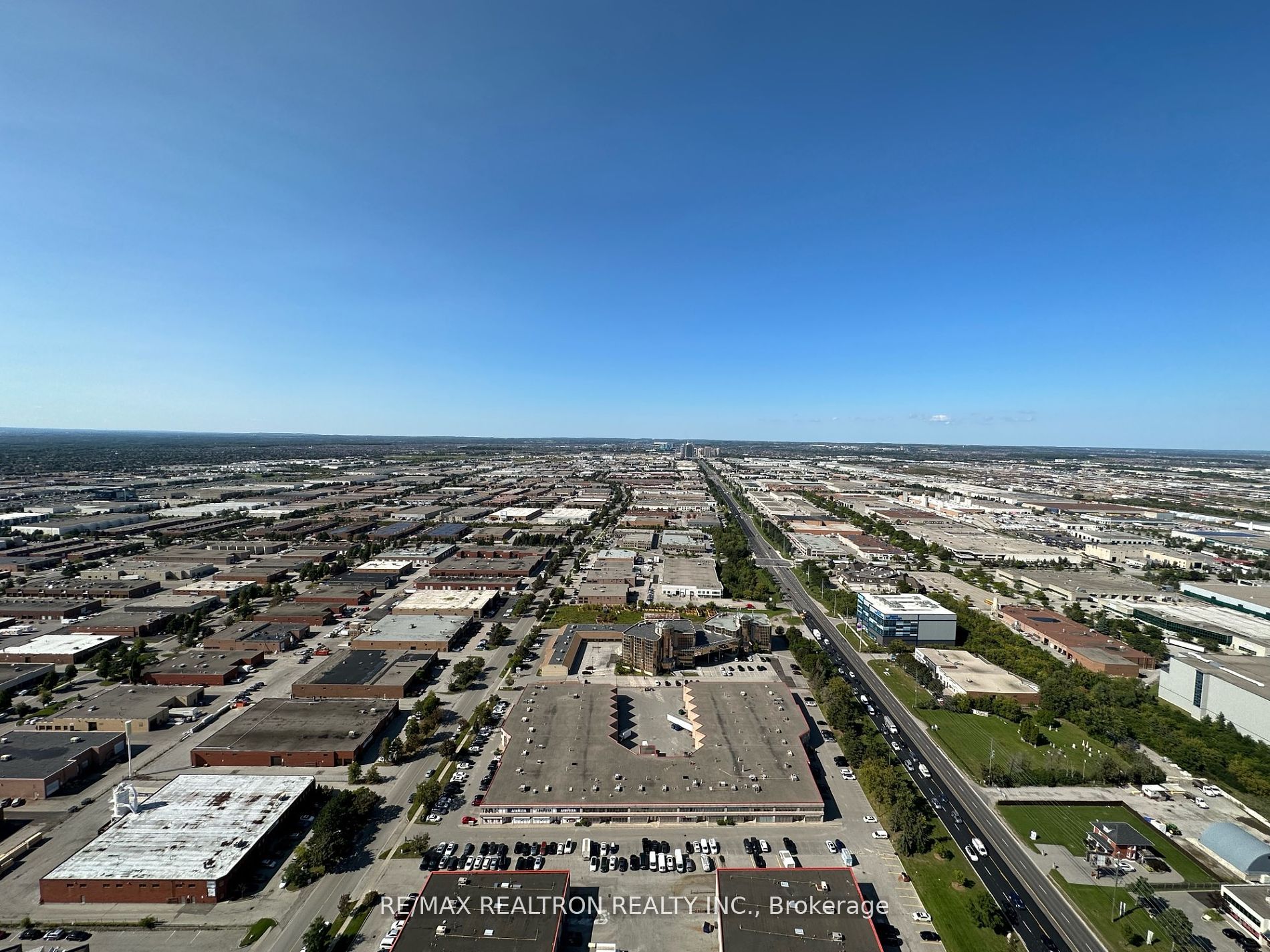 1000 Portage Parkway 4803, Vaughan, ON L4K 0L1 photo 2