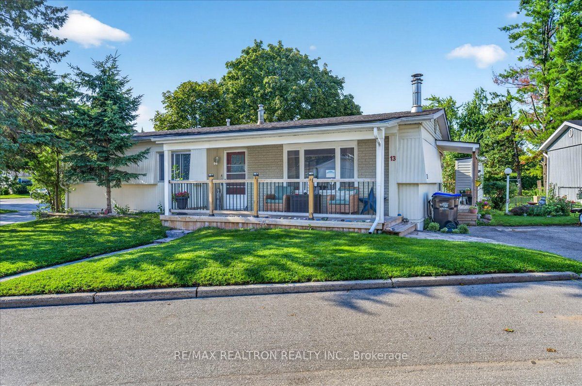 13 Broadway Avenue, Innisfil, ON L9S 1N9 photo 2
