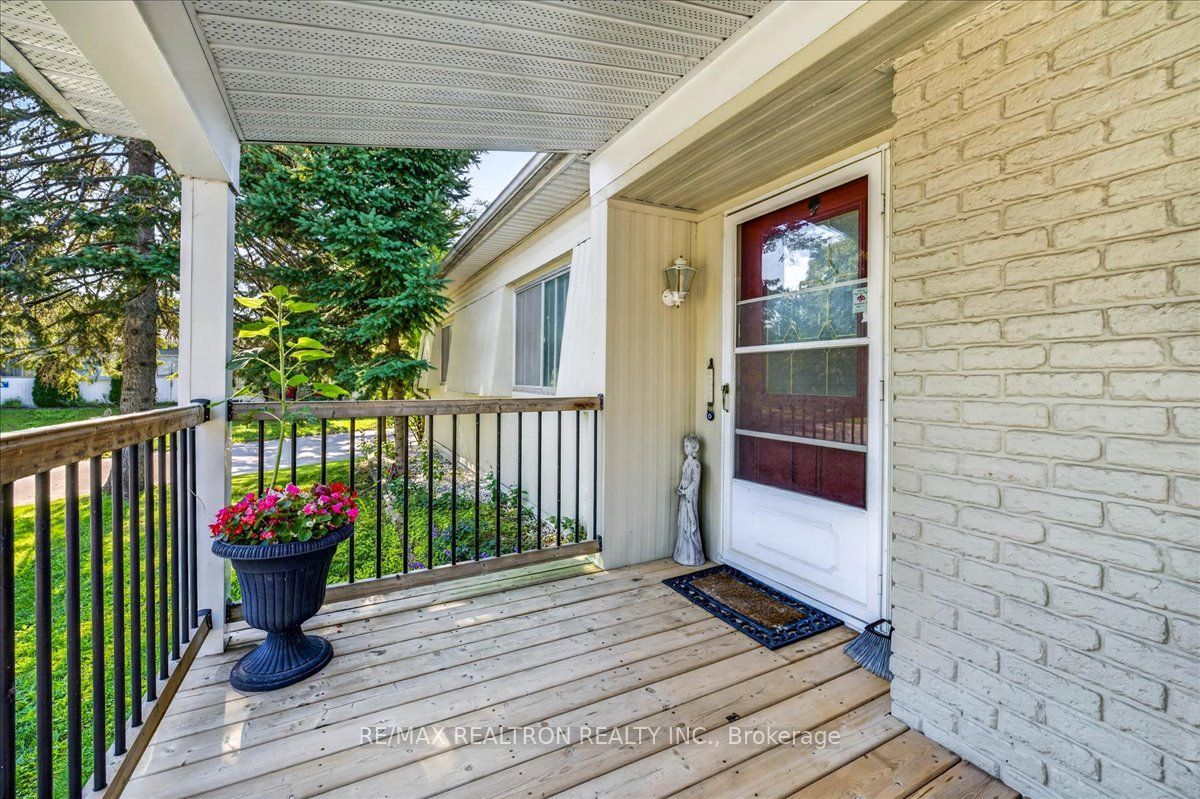 13 Broadway Avenue, Innisfil, ON L9S 1N9 photo 5