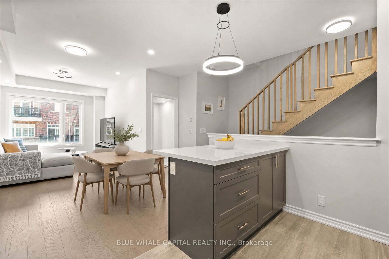 16 Herman Gilroy Lane, Markham, ON L6C 3L7 photo 3