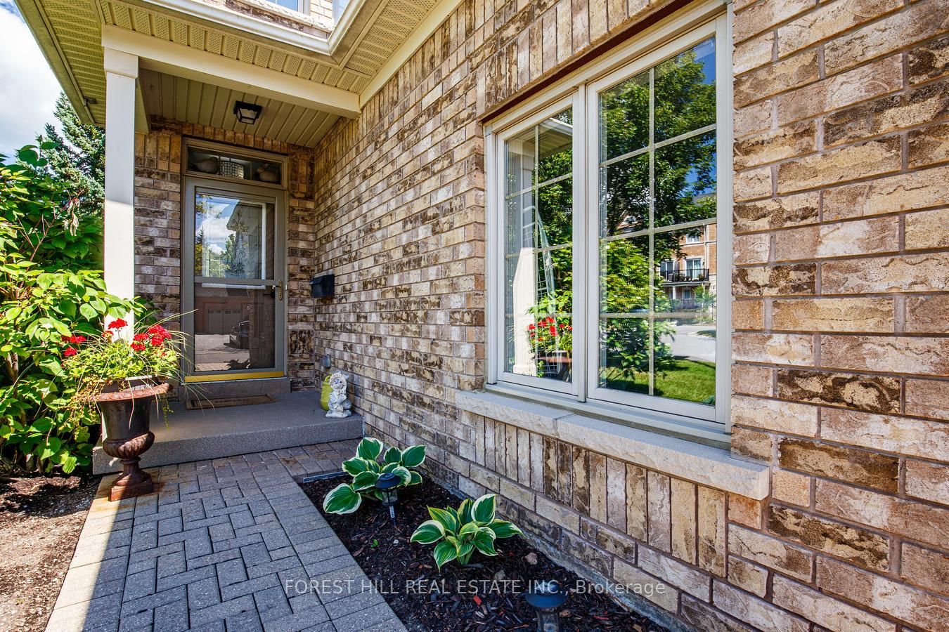 69 Louisburg Way, Markham, ON L6E 2A2 photo 2