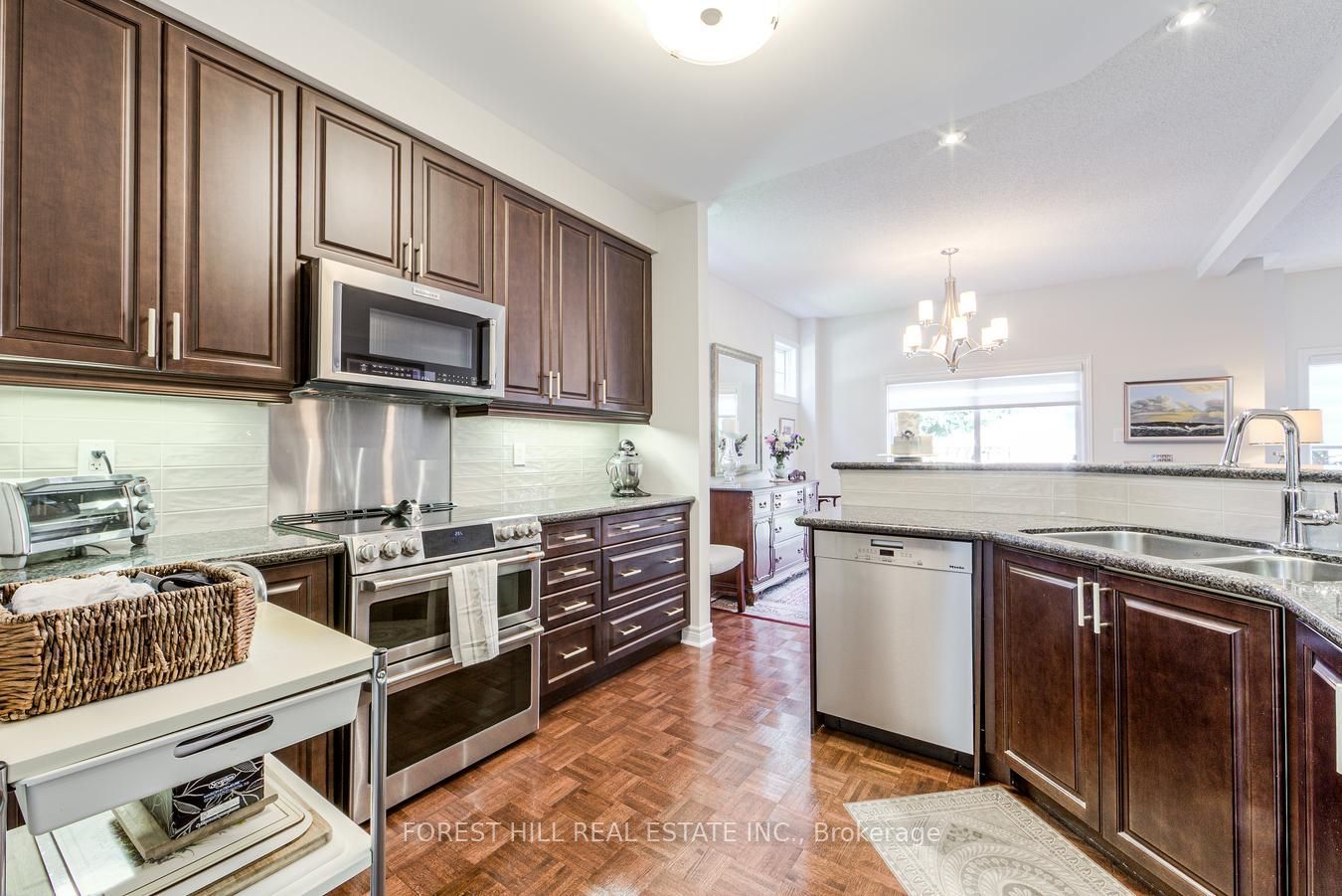 69 Louisburg Way, Markham, ON L6E 2A2 photo 4