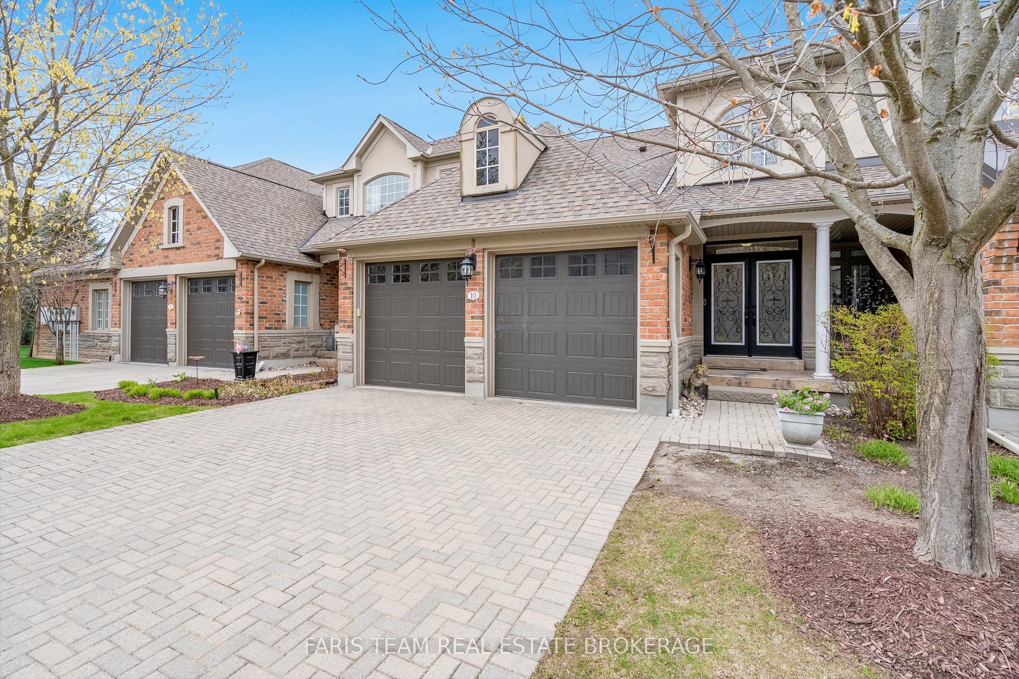 10 Wilton Trail, Aurora, ON L4G 7S9 photo 3
